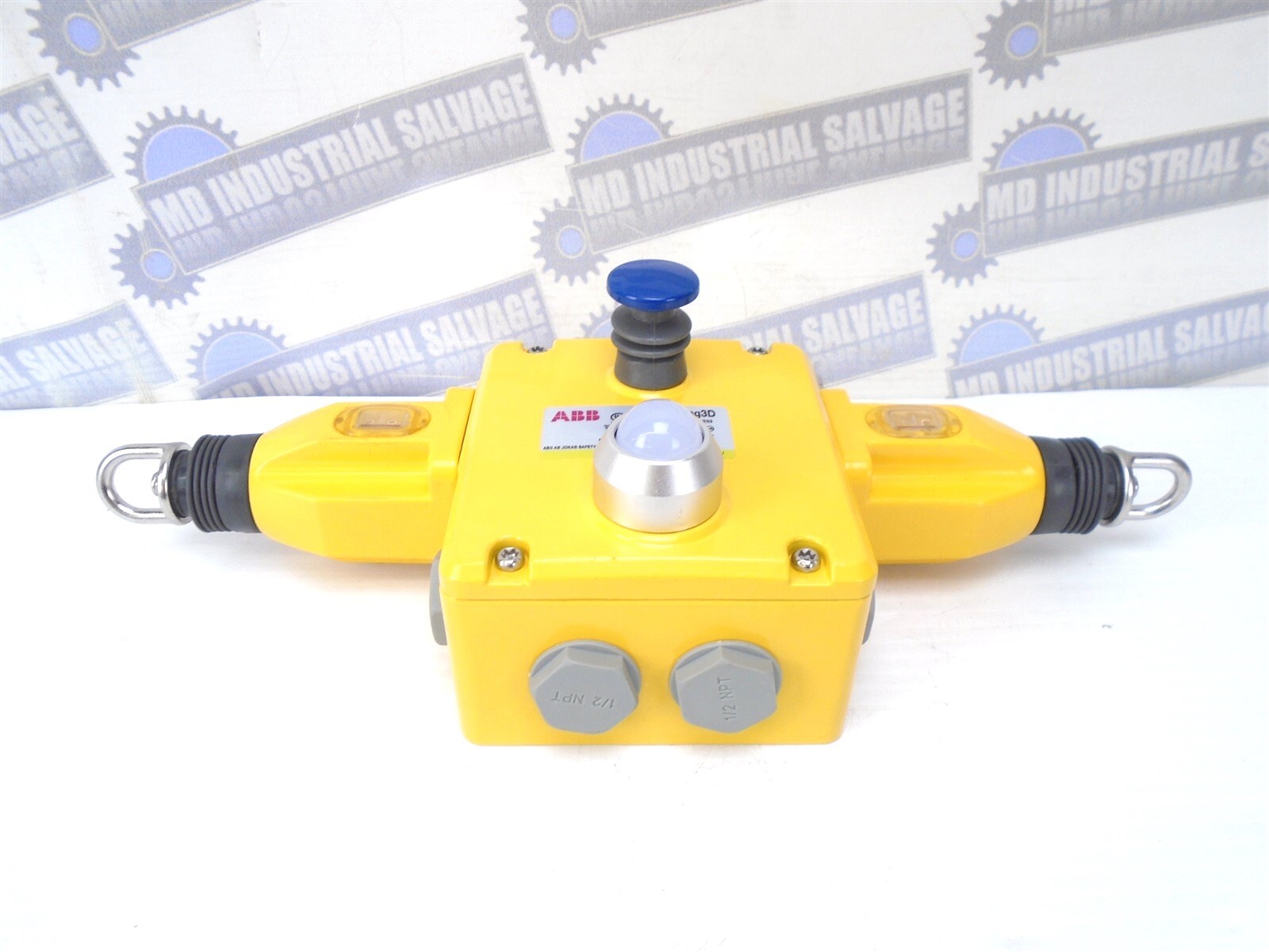 ABB – 2TLA050204R1233 – CABLE PULL SWITCH – 4NO/2NC 110V LED 230V 3A AC15 A300
