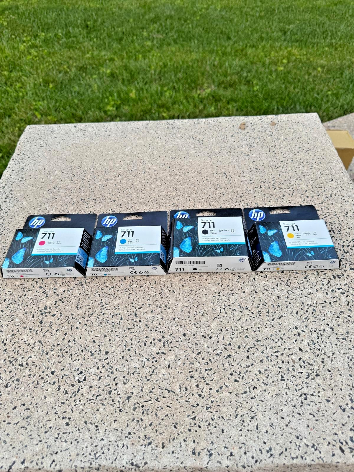 GENUINE SET 4 HP 711 INKS DESIGNJET T120 T520 Exp. 02/2025