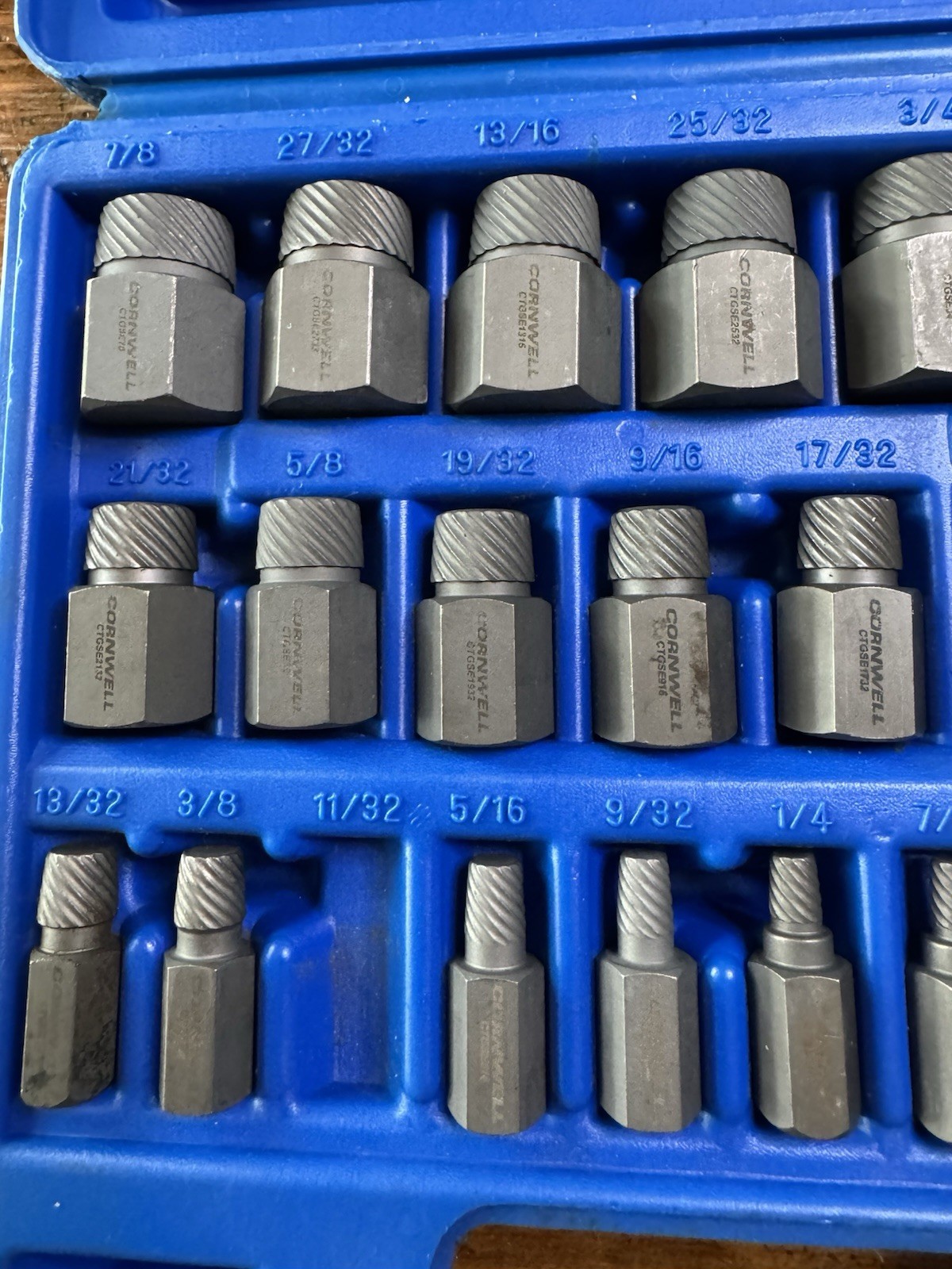Cornwell Tools 24 Piece Screw Extractor Set, Model CTGSEST25, SAE, with Box