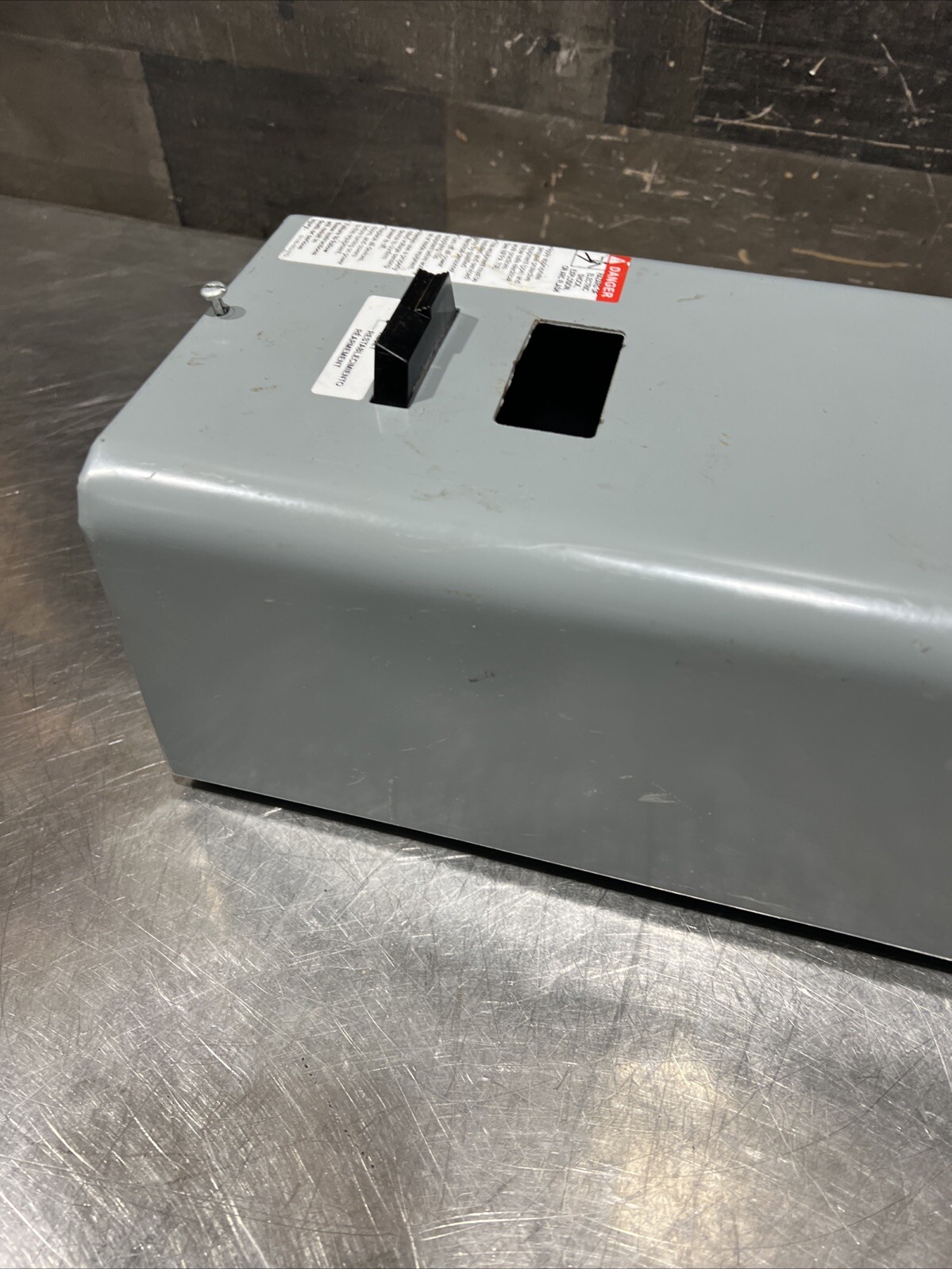 Square D 30072-007-69C Nos Surplus. Incomplete. Missing Parts As Shown In Pics