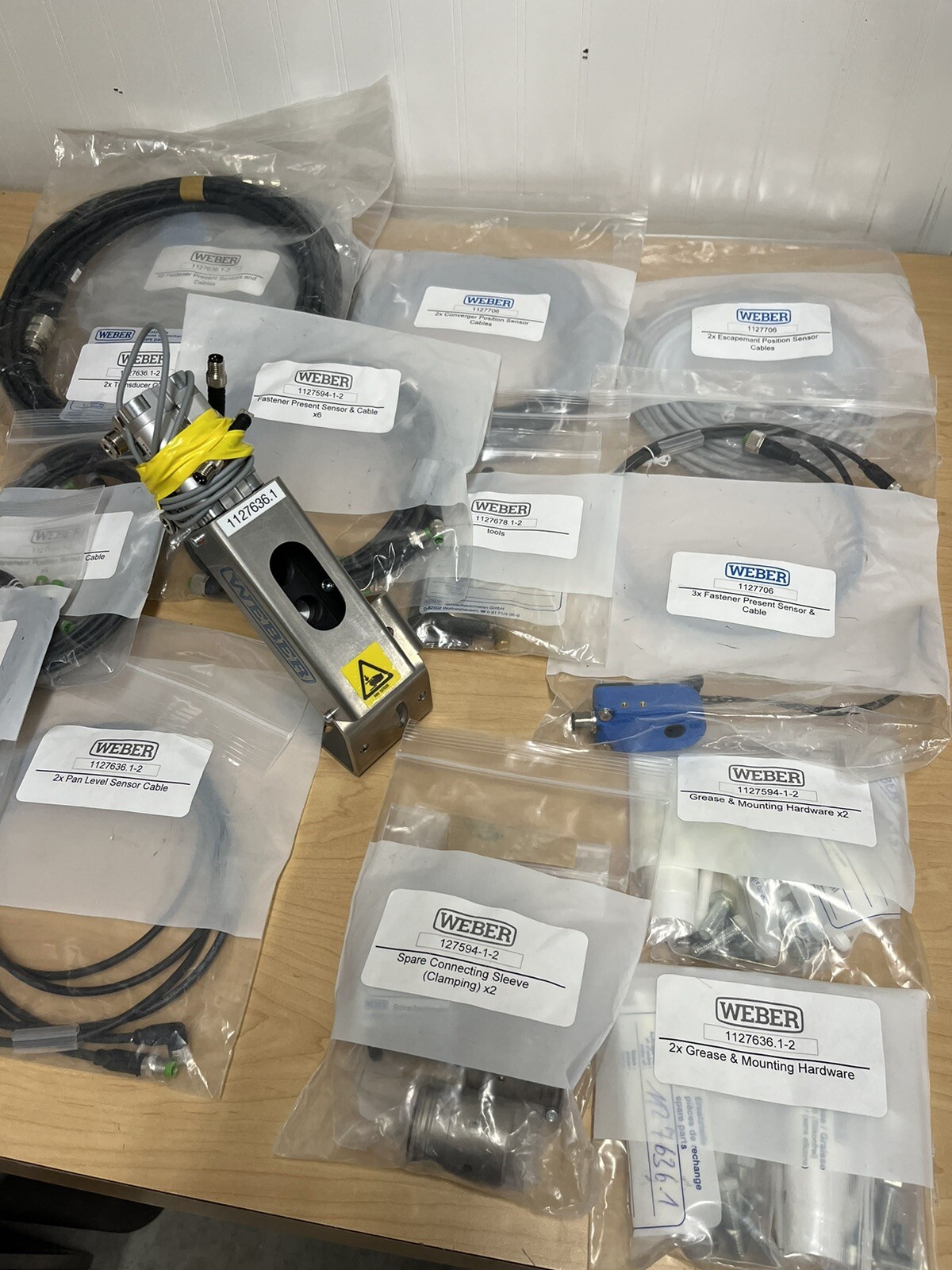 Weber Pneumatic Automatic Feed Screwdriving Bundle Lot – Cables, Sensors, etc.