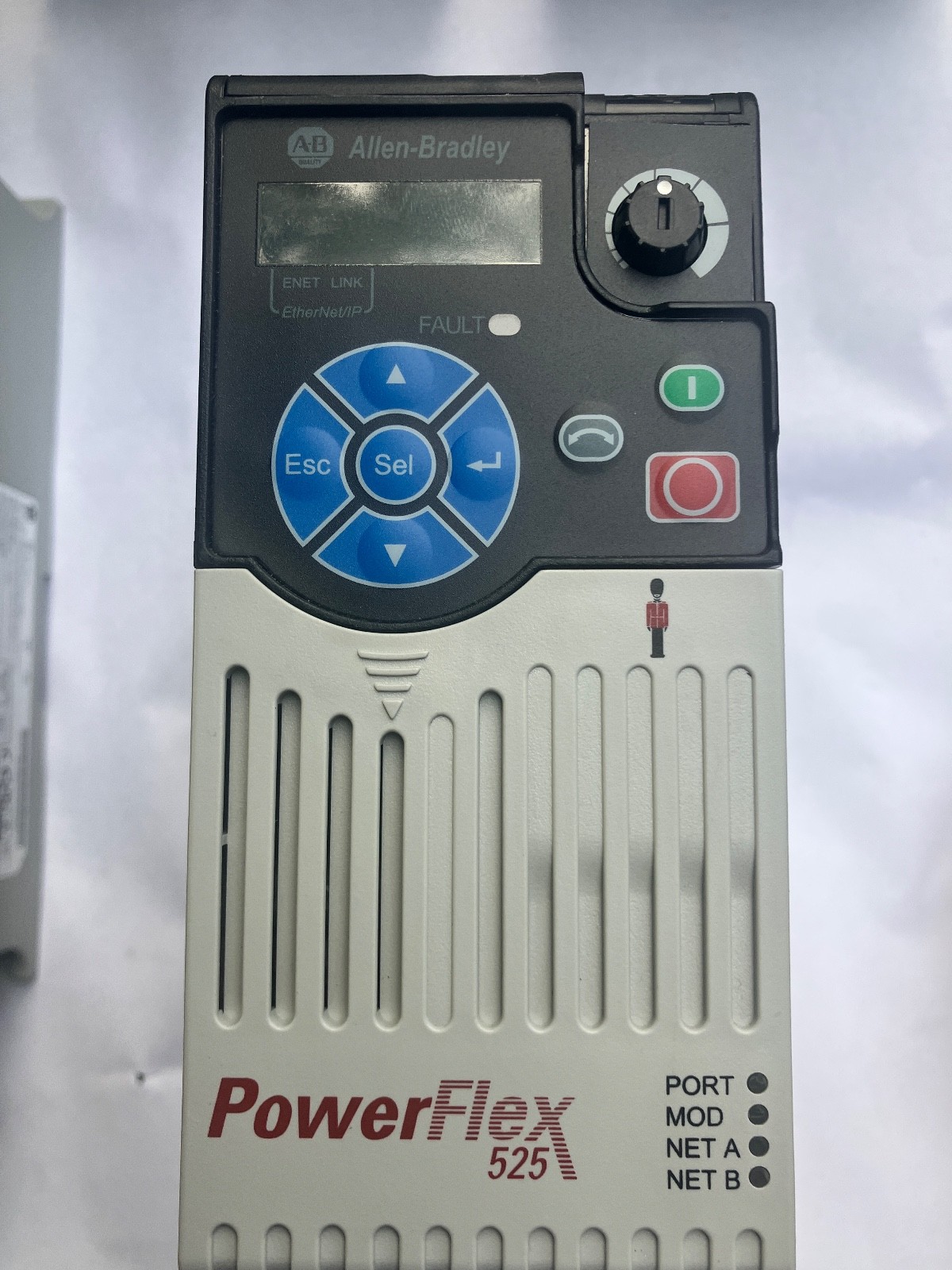 Allen Bradley 25B-D4P0N114 PowerFlex 525 AC Drive 1.5kW 2Hp 323-528V 3ph Ser A