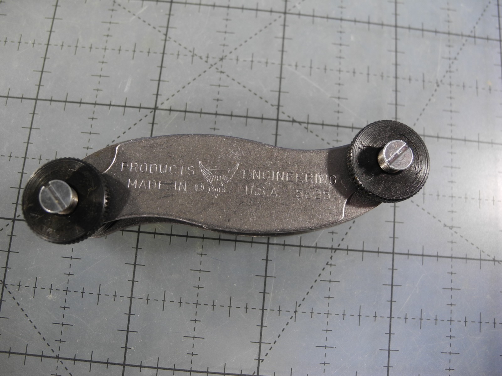 PEC 5625 .25 – 2.5mm Pitches Range, 60Deg Angle Screw Pitch Gage (Free Shipping)
