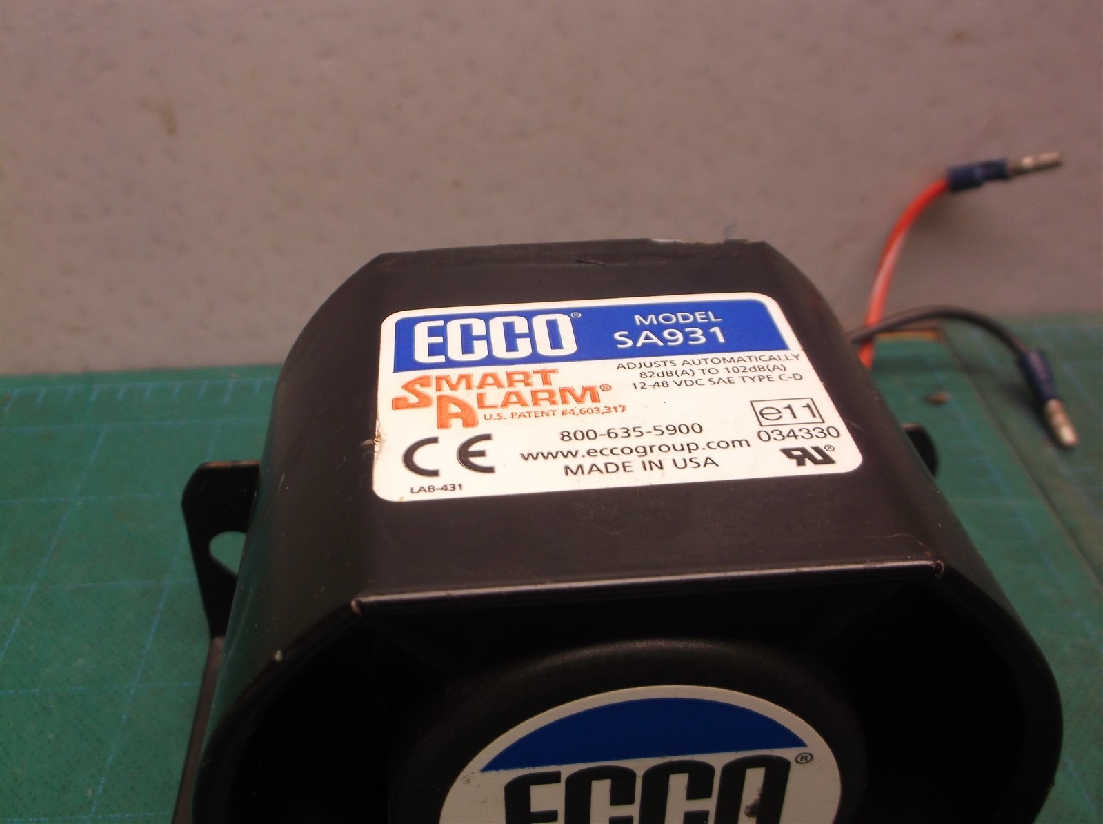 SA931: ECCO BACK-UP ALARM 82-102DB 12-48V