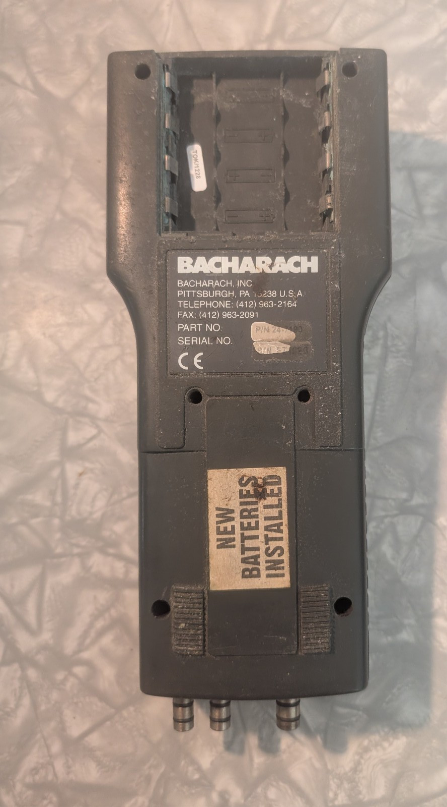 Bacharach Combustion Analyzer with Case and Accessories – for parts or repair