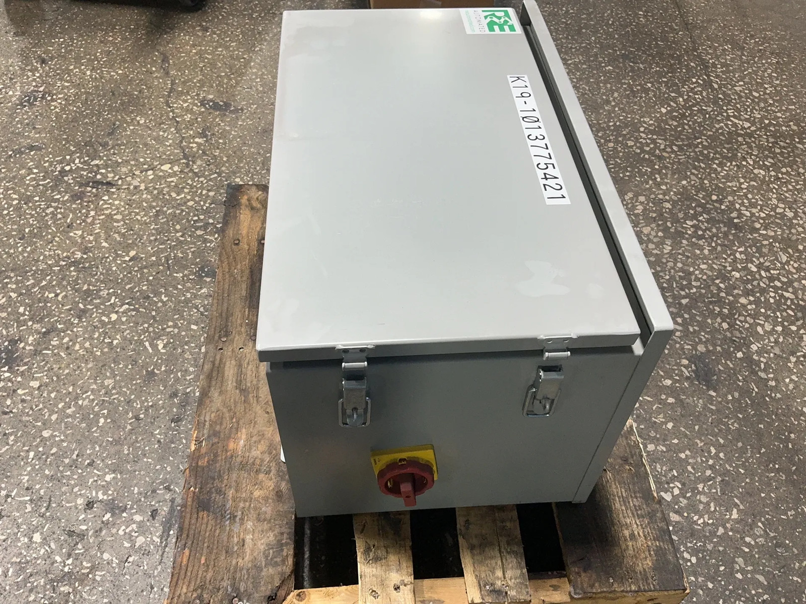 CYBERPOWER, RE AUTOMATED RACKMOUNT ENCLOSURE WITH POWER DISTRIBUTION, RADIO TRAN