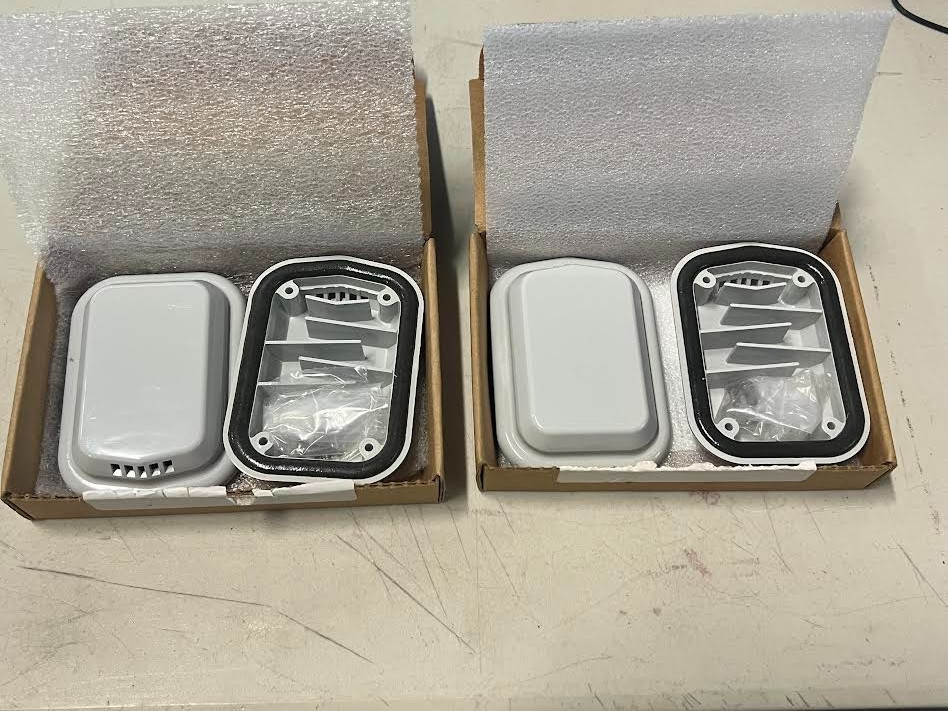 Lot of 4 Allied Moulded Products, Inc. AMVENT4XLG Type 4X Ventilation Kit New