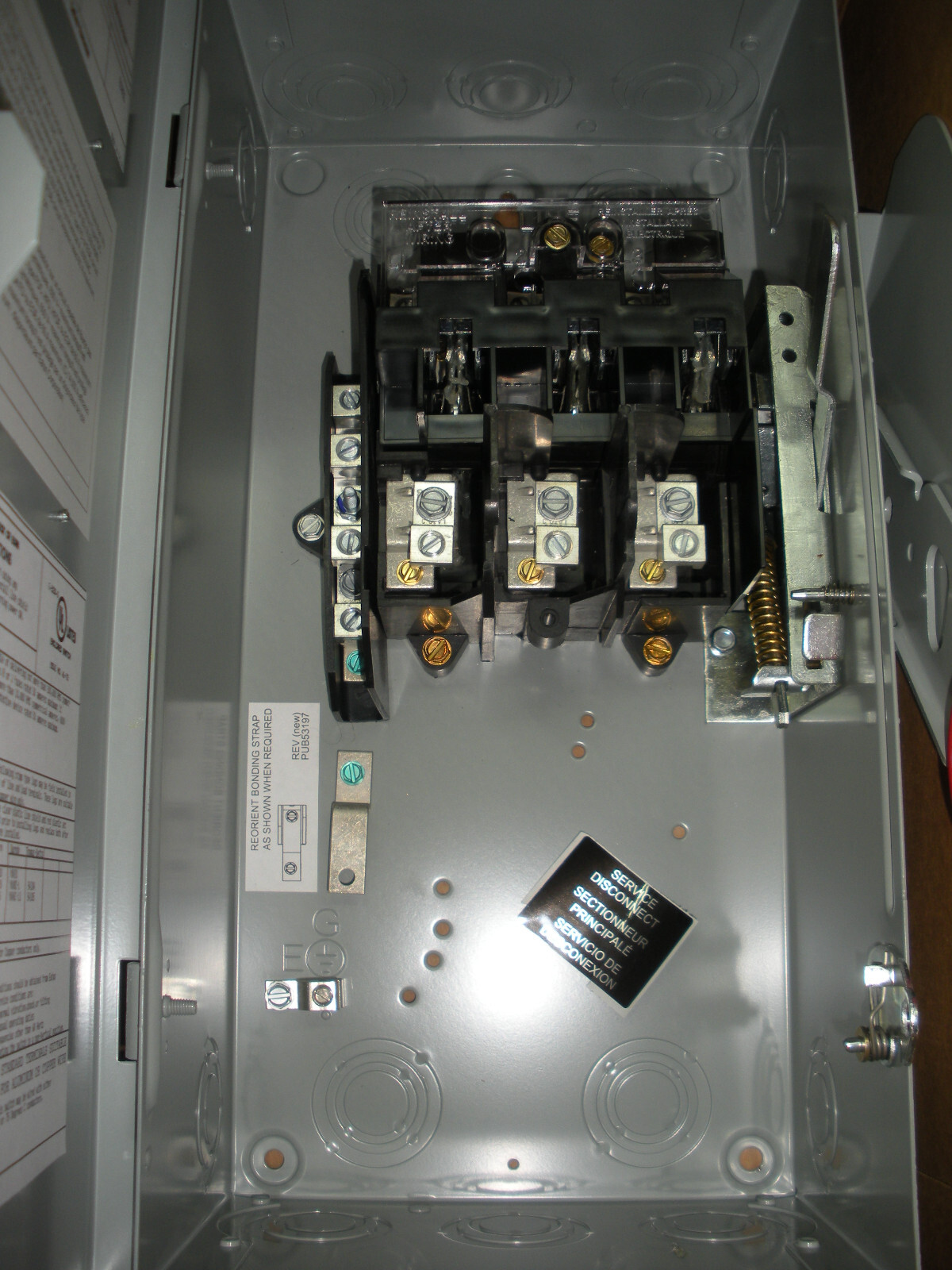 30A safety switch Eaton DH361UGKN 3P 4W 600v disconnect w/neutral non-fusible