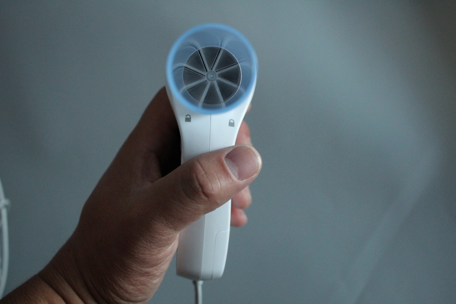 Handheld Spirometer – Portable Pulmonary Function Tester