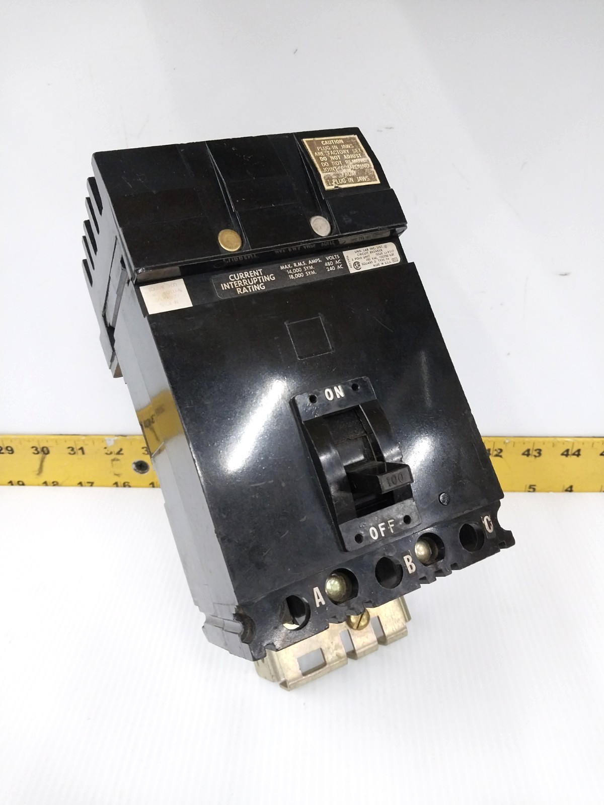 Square D 100 Amp I-Line Circuit Breaker 240/480 VAC 3 Pole FA34100