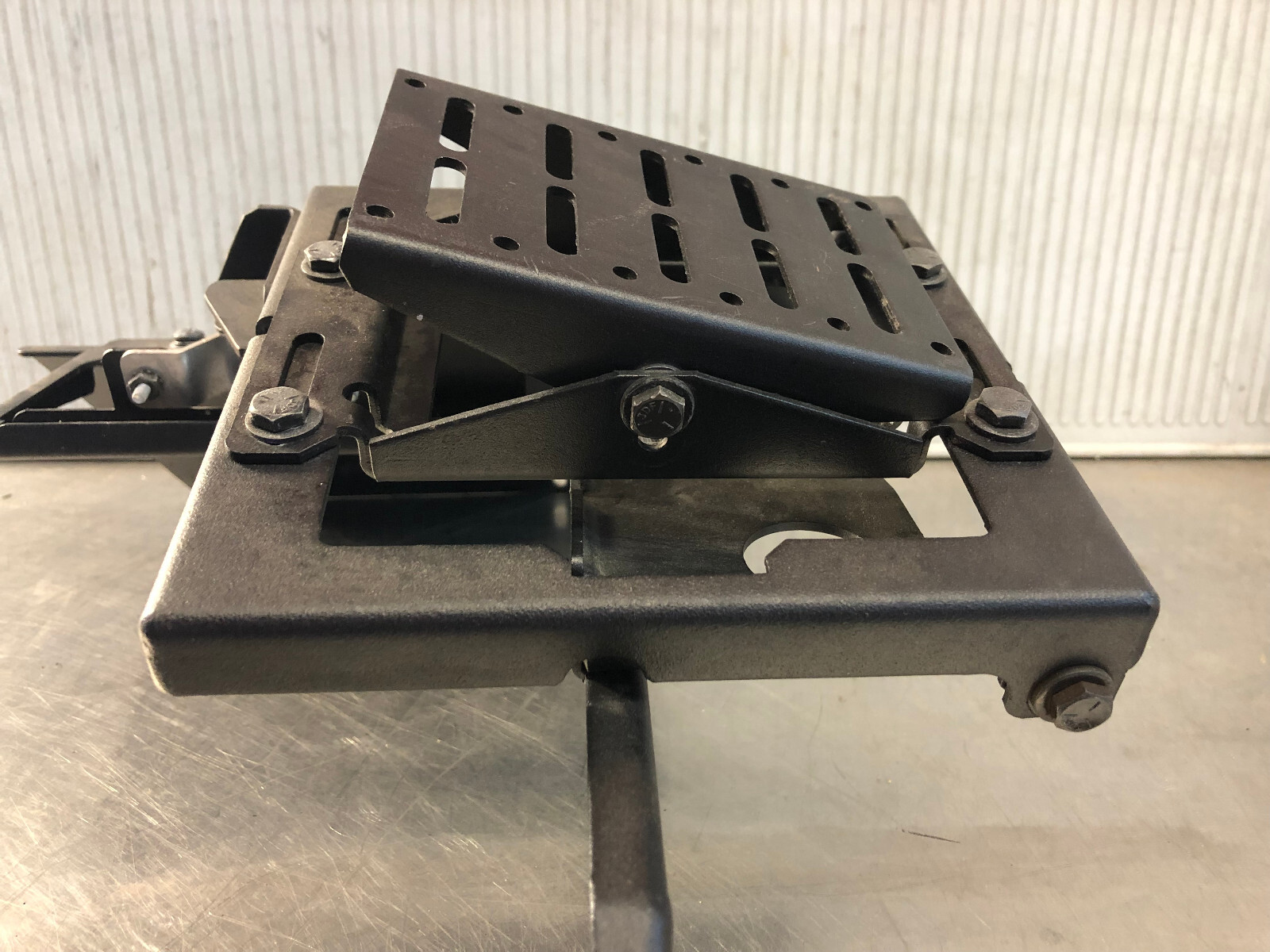 2013-2019 Ford Explorer interceptor – HAVIS Monitor/Tablet Dash Mount – CM006108