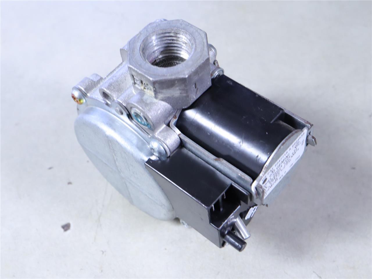 White Rodgers GEMINI 36G24 618 HVAC Furnace Gas Valve EF32CW206
