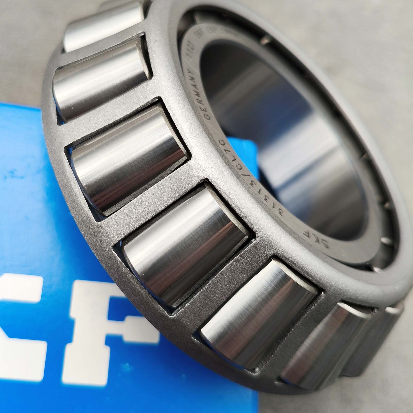 New Tapered Roller Bearing 65x140x36.680mm for SKF 31313 CL7C