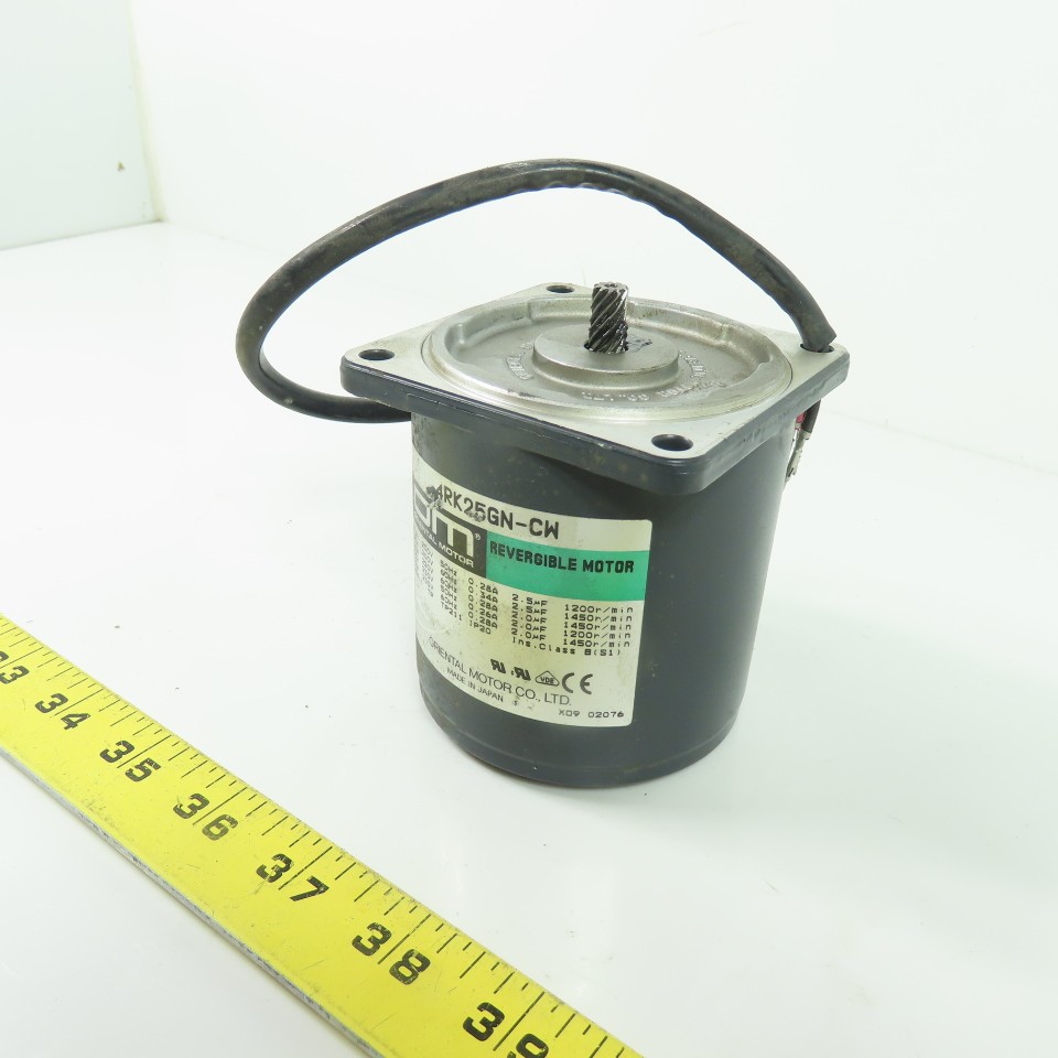 Oriental Motor 4RK25GN-CW Reversible Motor 200-230V 1450RPM 25W