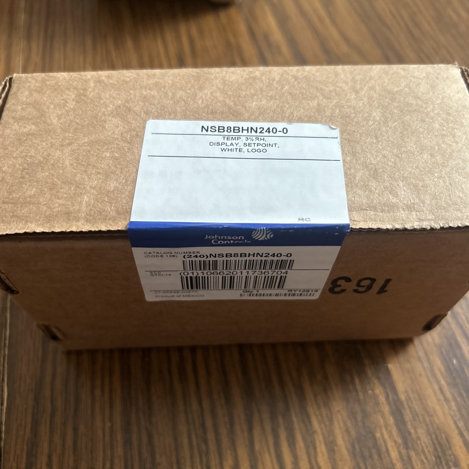 JOHNSON CONTROLS NETWORK HUMIDITY AND TEMPERATURE SENSOR #NSB8BHN240-0 NEW