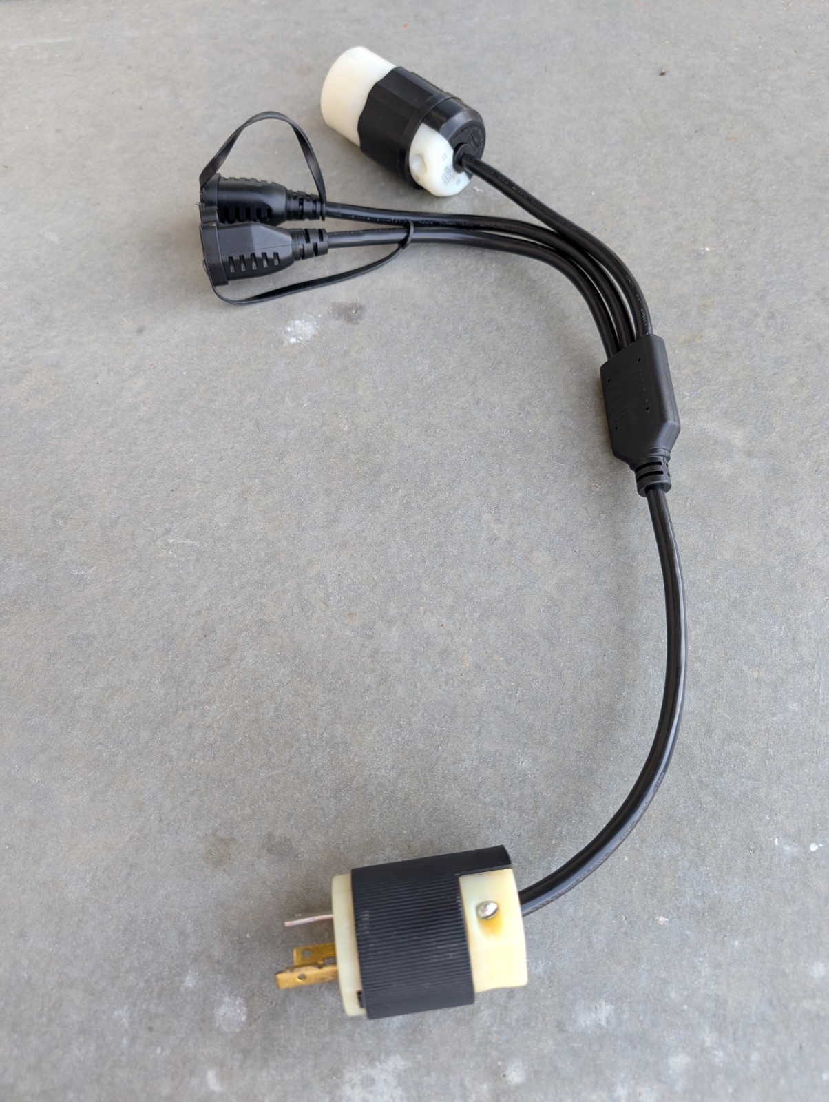 24 inch 1 to 3 Outlet Locomotive Refrigerator Adapter Splitter Cable Plug Cord
