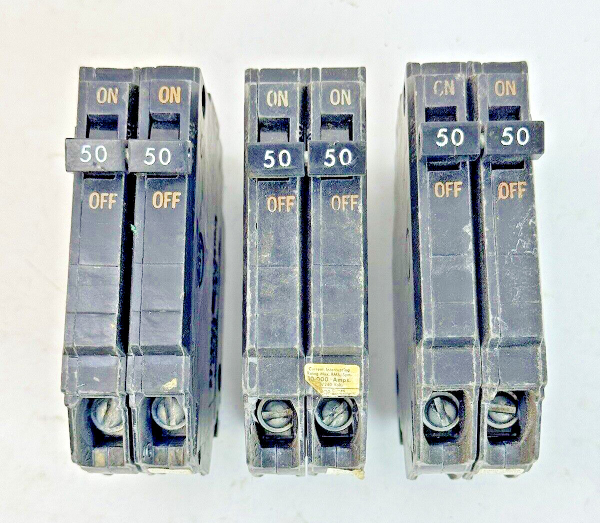 GE *LOT OF 3* – THQP250 – COMMON TRIP CIRCUIT BREAKERS – 2 POLE, 50 A, 240 VAC