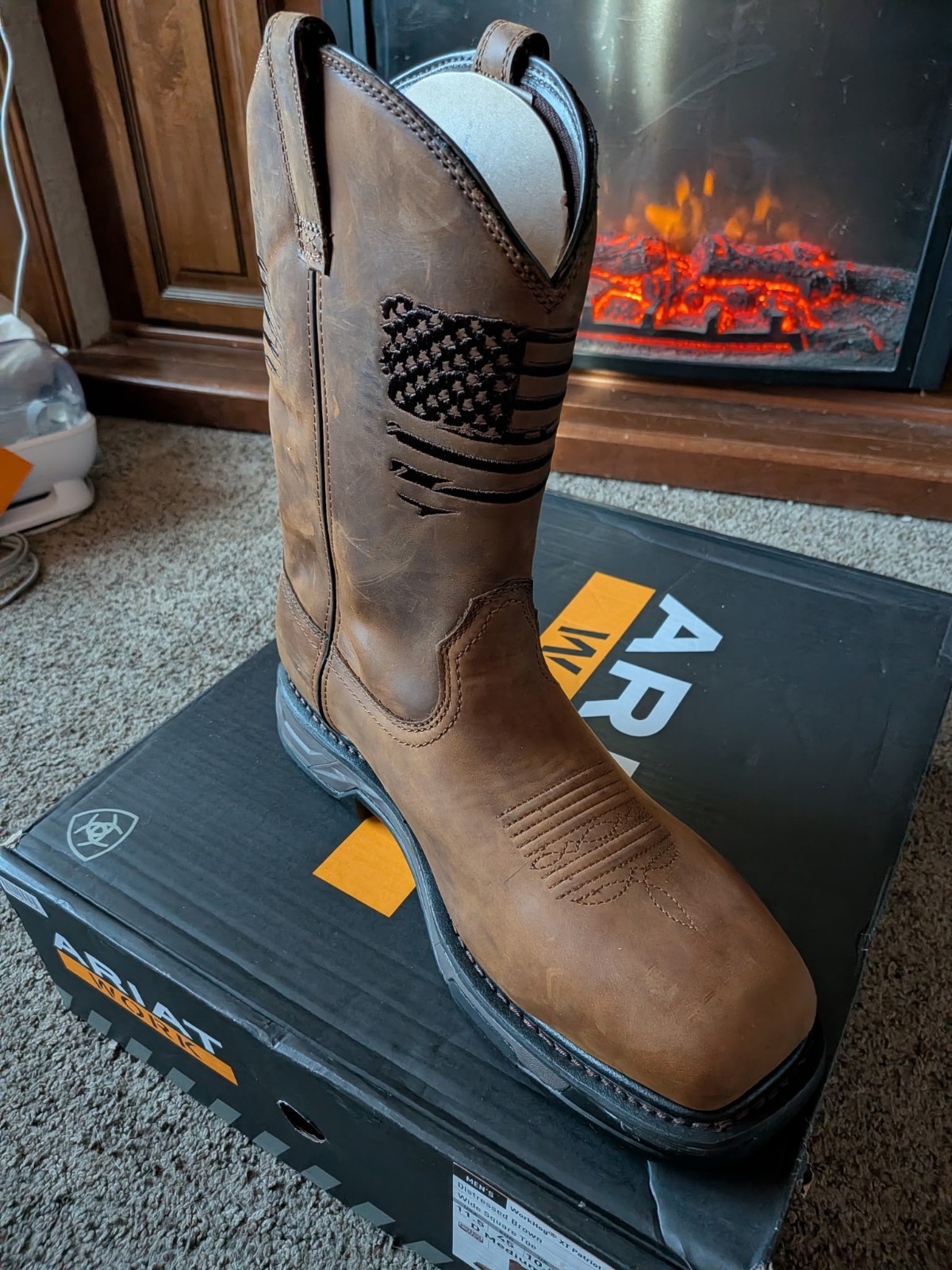 Ariat WorkHog XT Patriot H2O Carbon Toe Men’s Work Boots EH 11.5 D 10036002