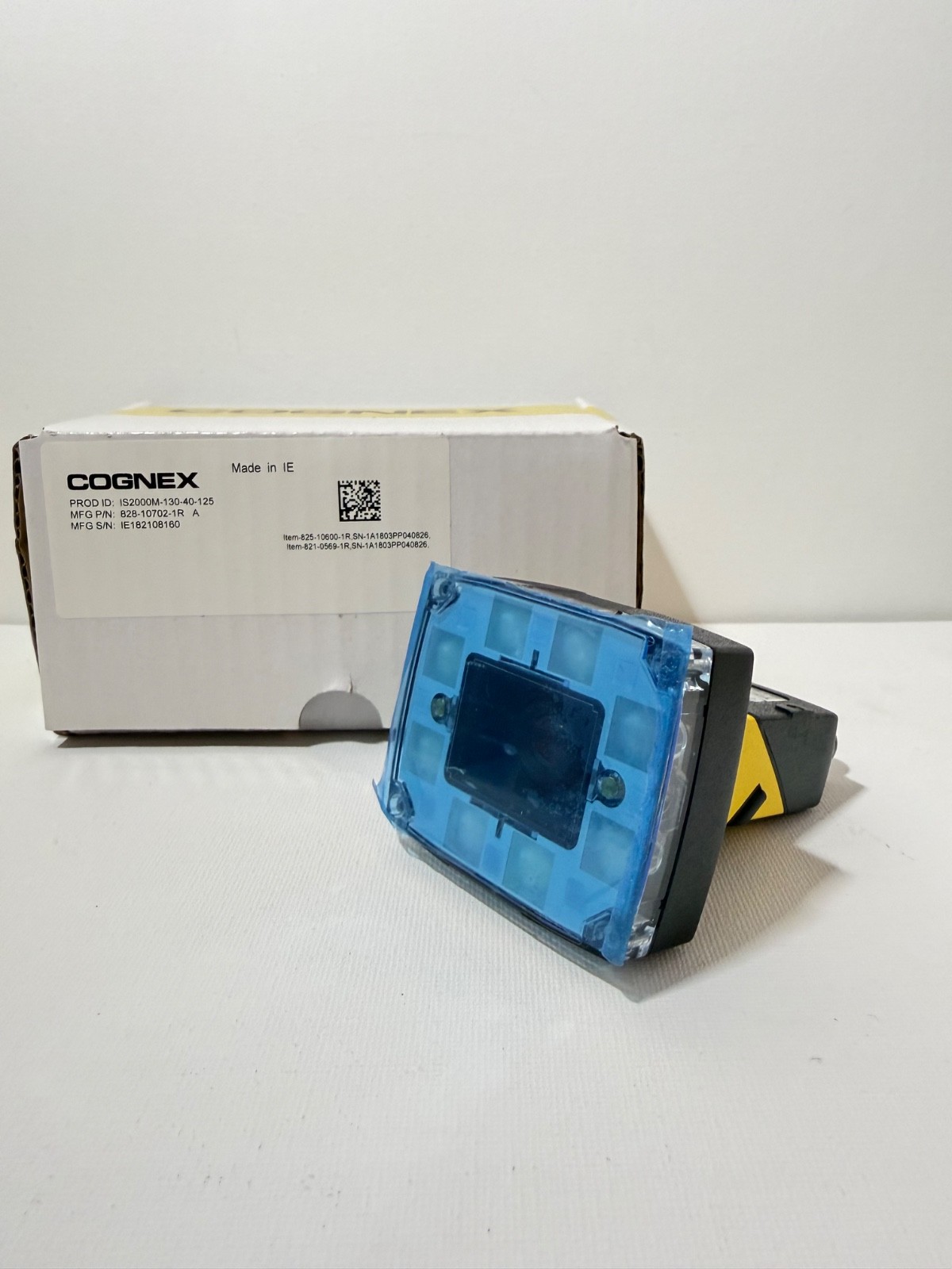 Cognex ISM2000M-130-40 In-Sight Vision Camera 825-10249-1R w/ Cables