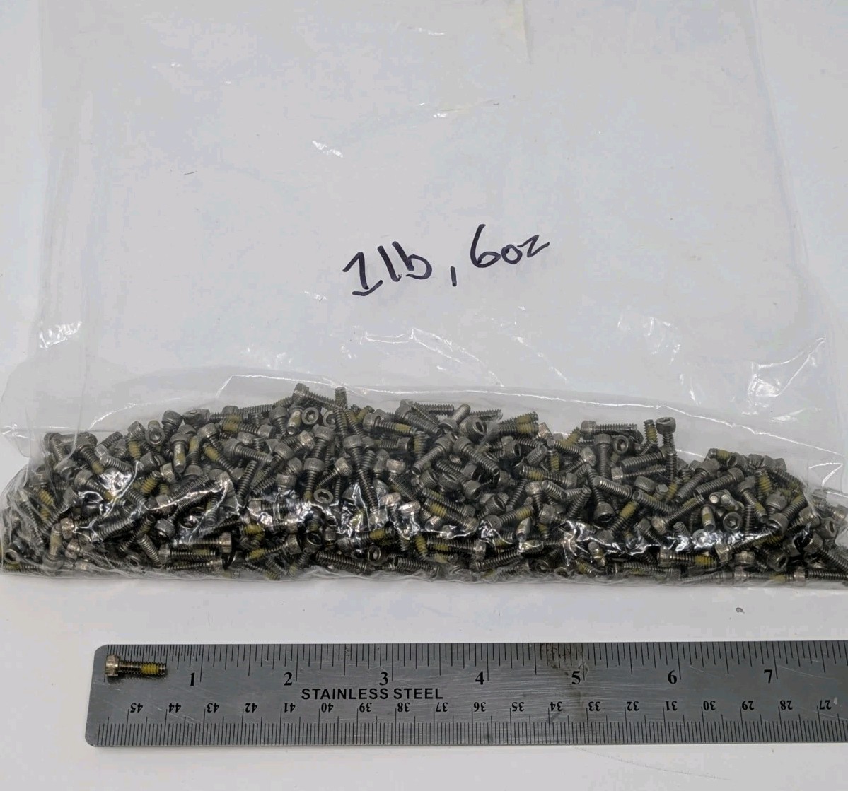 28lb Lot Assorted Machine Screws Industrial – Sizes / Weights as shown