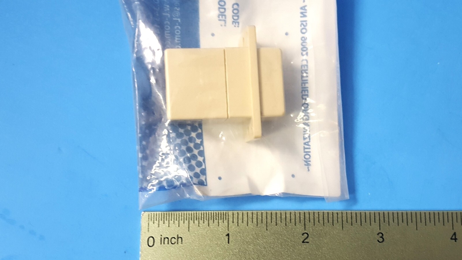 ( 1 pc) Modular Coupler Connector Jack, ECF504-8SK, L-Com, 8X8K STRAIGHT