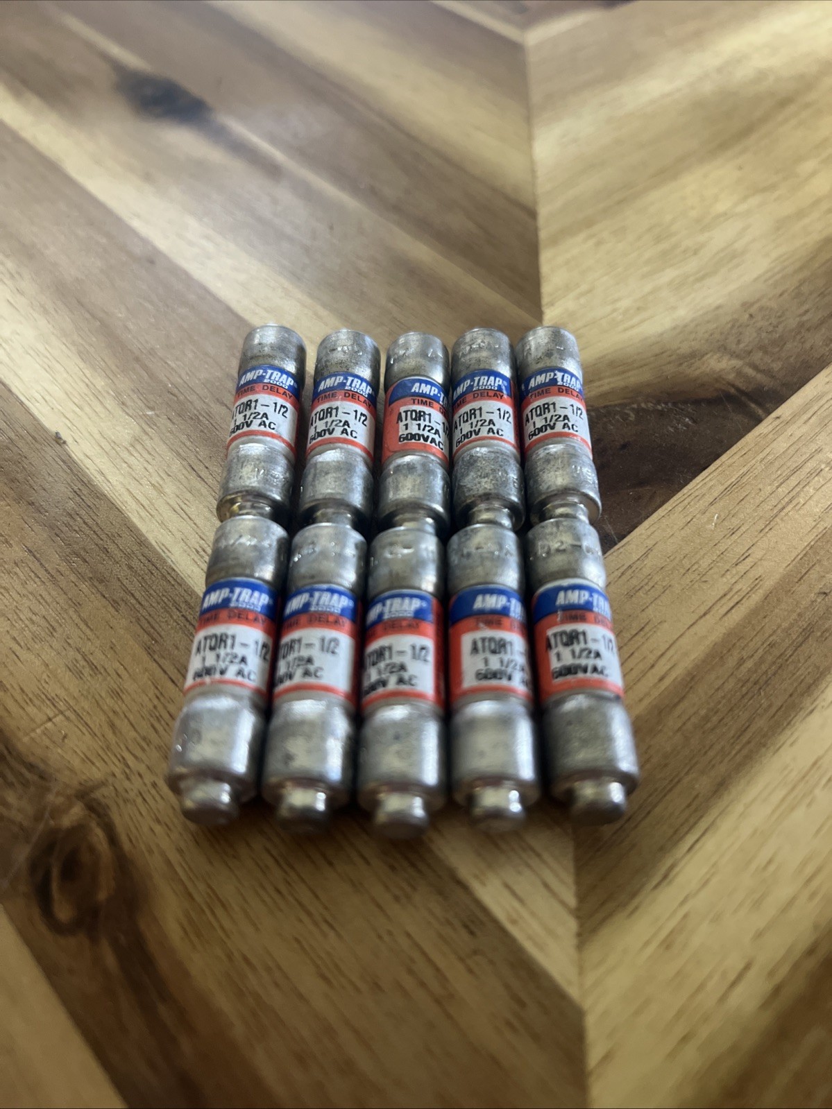 Packof 10- Mersen ATQR1-1/2 ATQR-1-1/2 1.5A 600V TIME DELAY Fuse ATQR 1-1/2