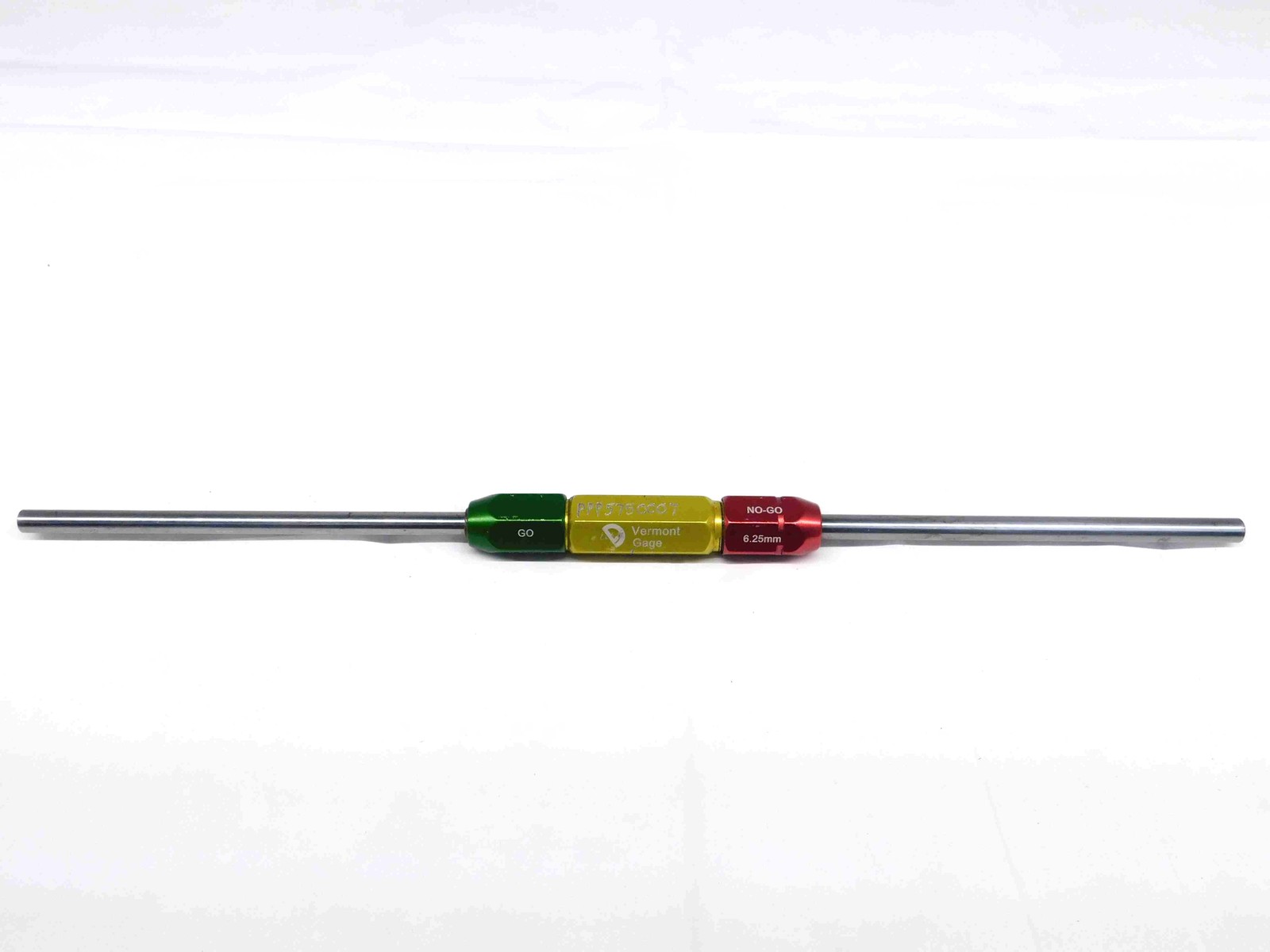 5.750 & 6.250 CL X METRIC PIN PLUG GAGE GO NO GO 6.000 -.250 6 .2461 5.75 6.25