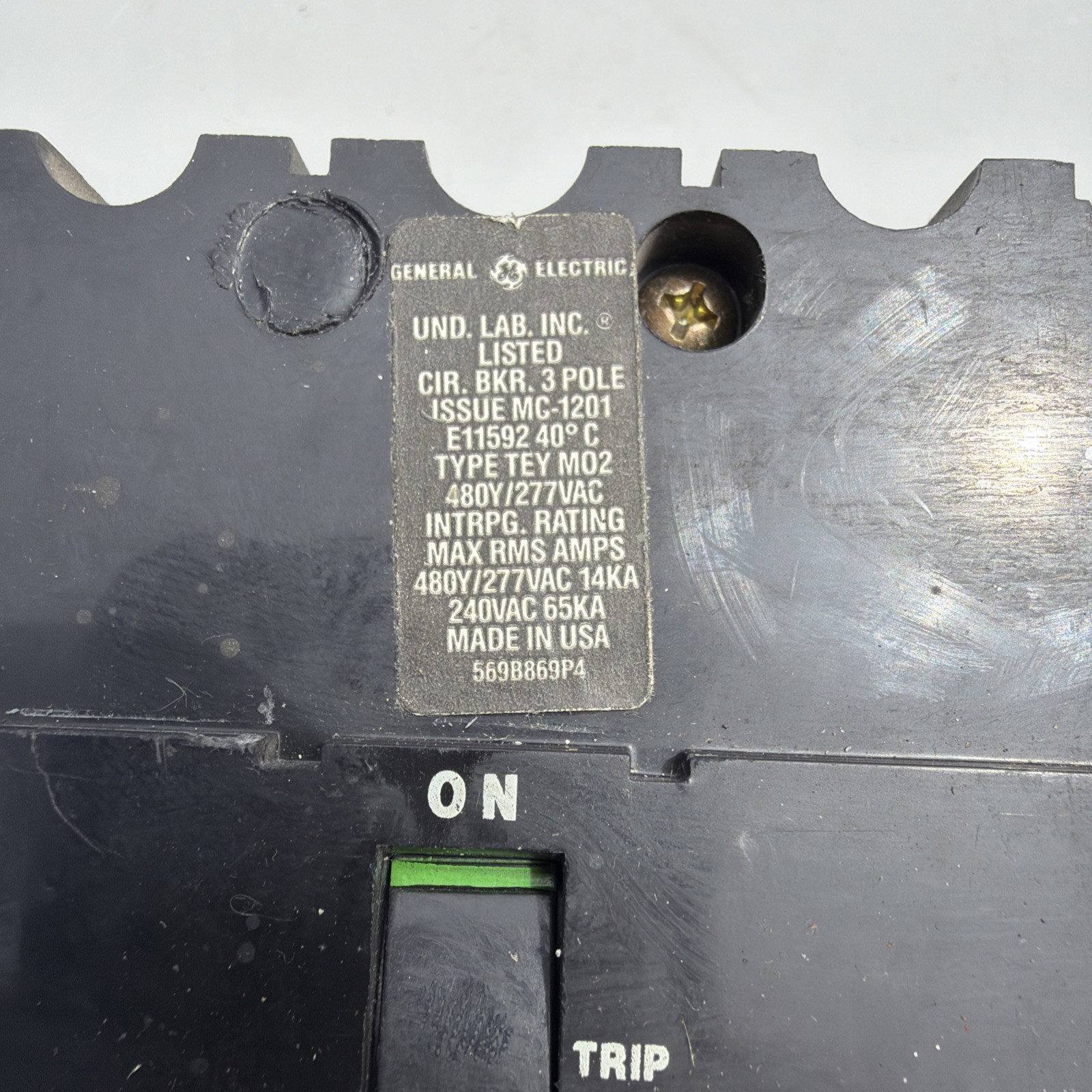 GE TEY330 CIRCUIT BREAKER, 480/277-VOLT, 3-POLE, 30-AMP, BRK / TEY FRAME