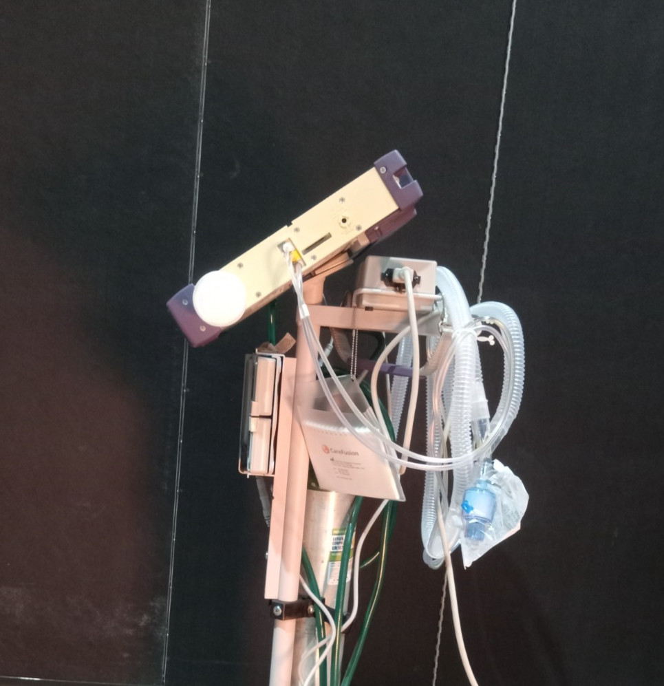 Vyaire CareFusion LTV 1200 System with stand