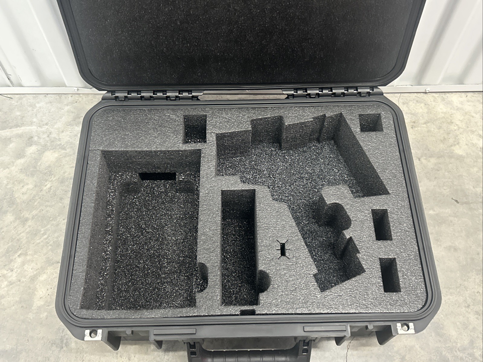 USED OEM SKB Olympus Vanta XRF Gun Transport Waterproof Case with Foam Cutout