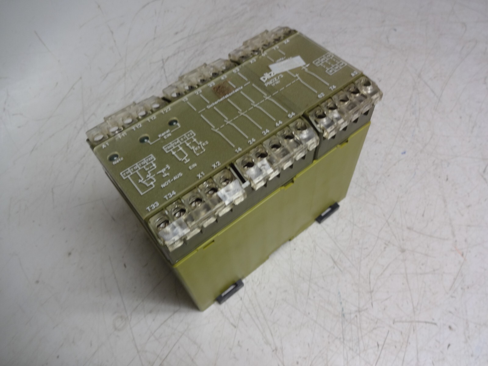 Pilz Pnoz/324vdc5s1o1w Safety Relay