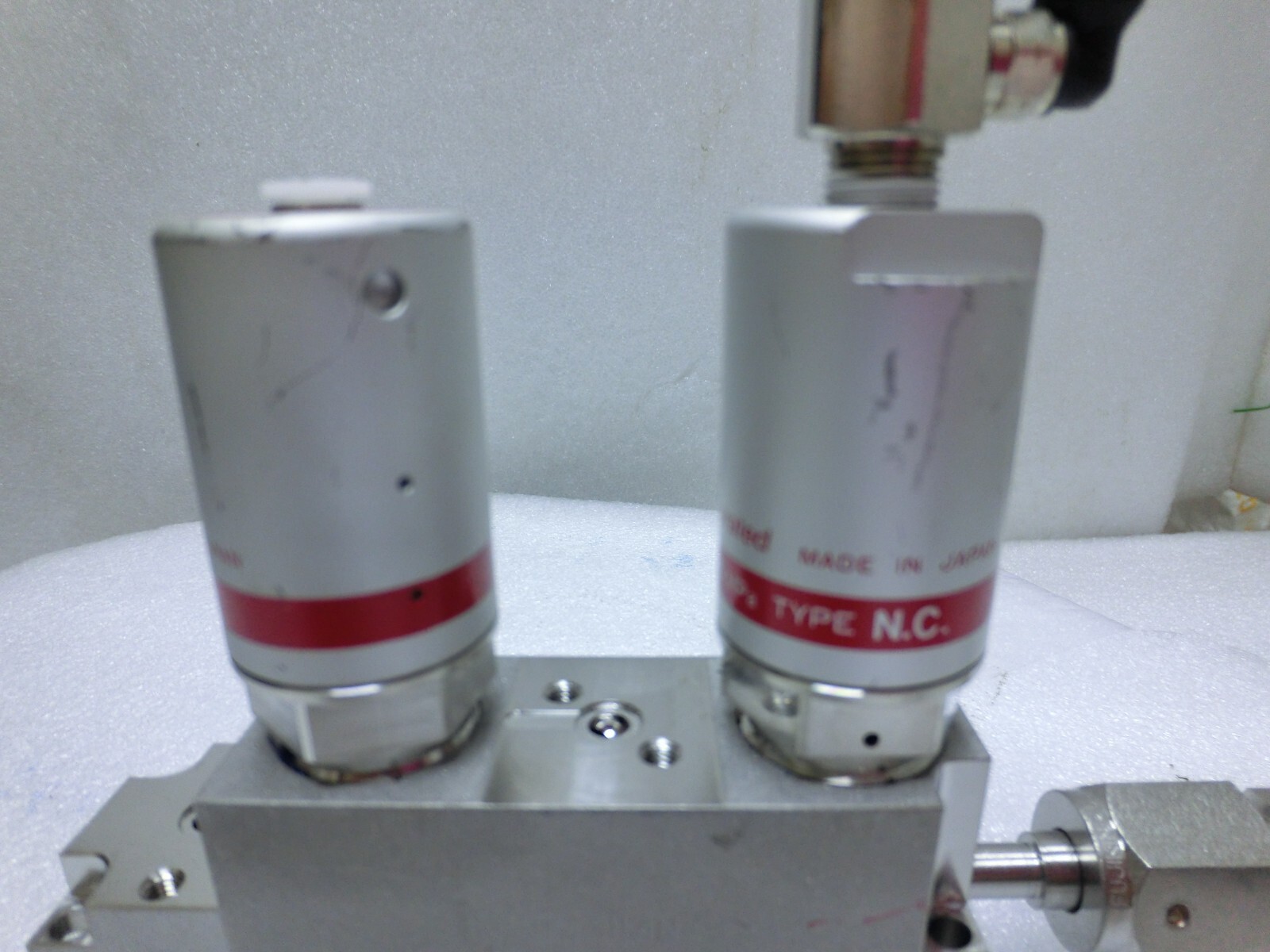 Lam Research 766-077821-501 Rev C Fujikin 567512 Valve Assy,0.5~0.6mPa,N.C_,9249