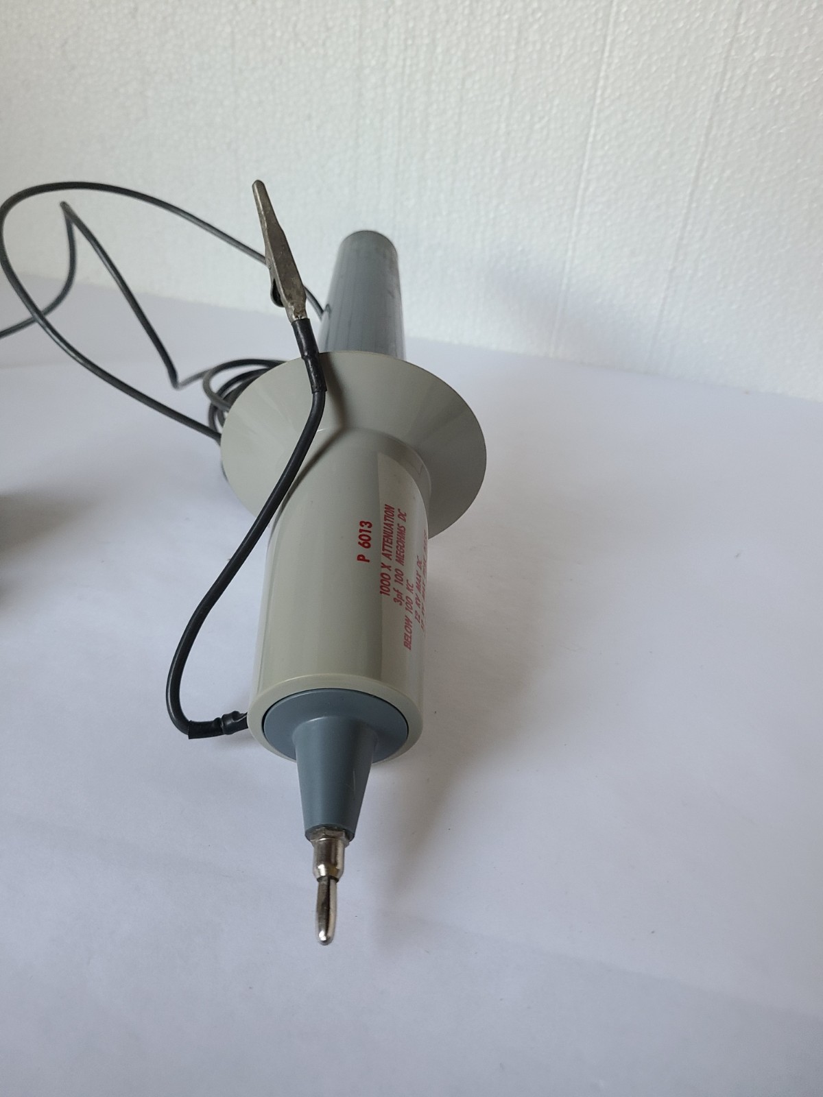 Tektronix P6013 12KV High Voltage Oscilloscope Probe, 010-106
