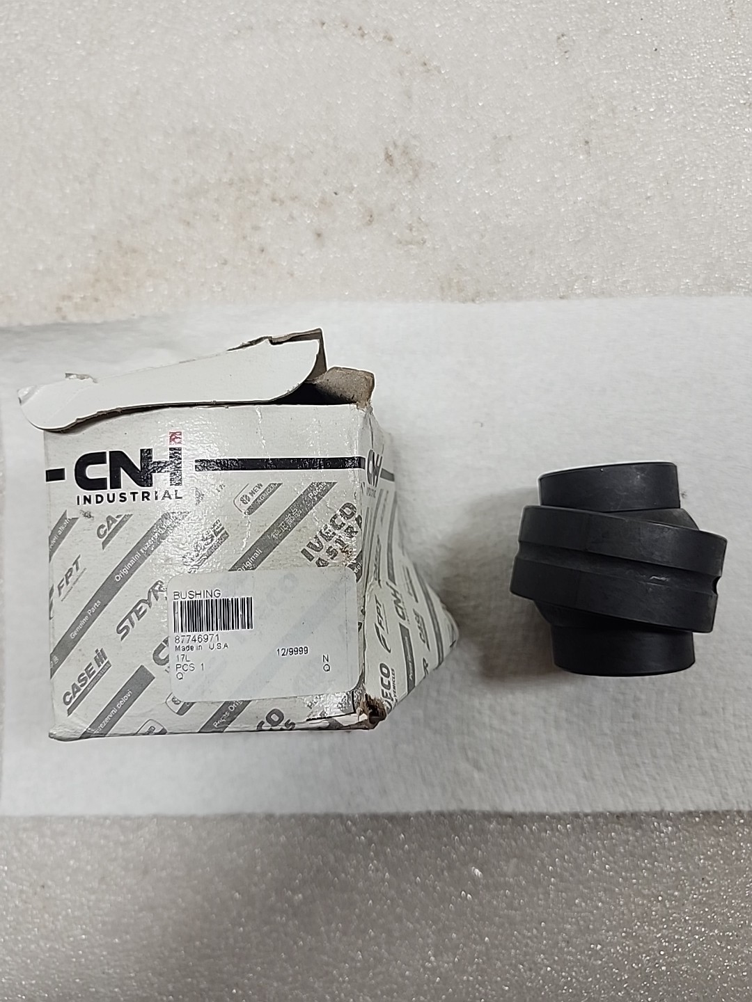 CASE IH 87746971 Bushing NEW OEM
