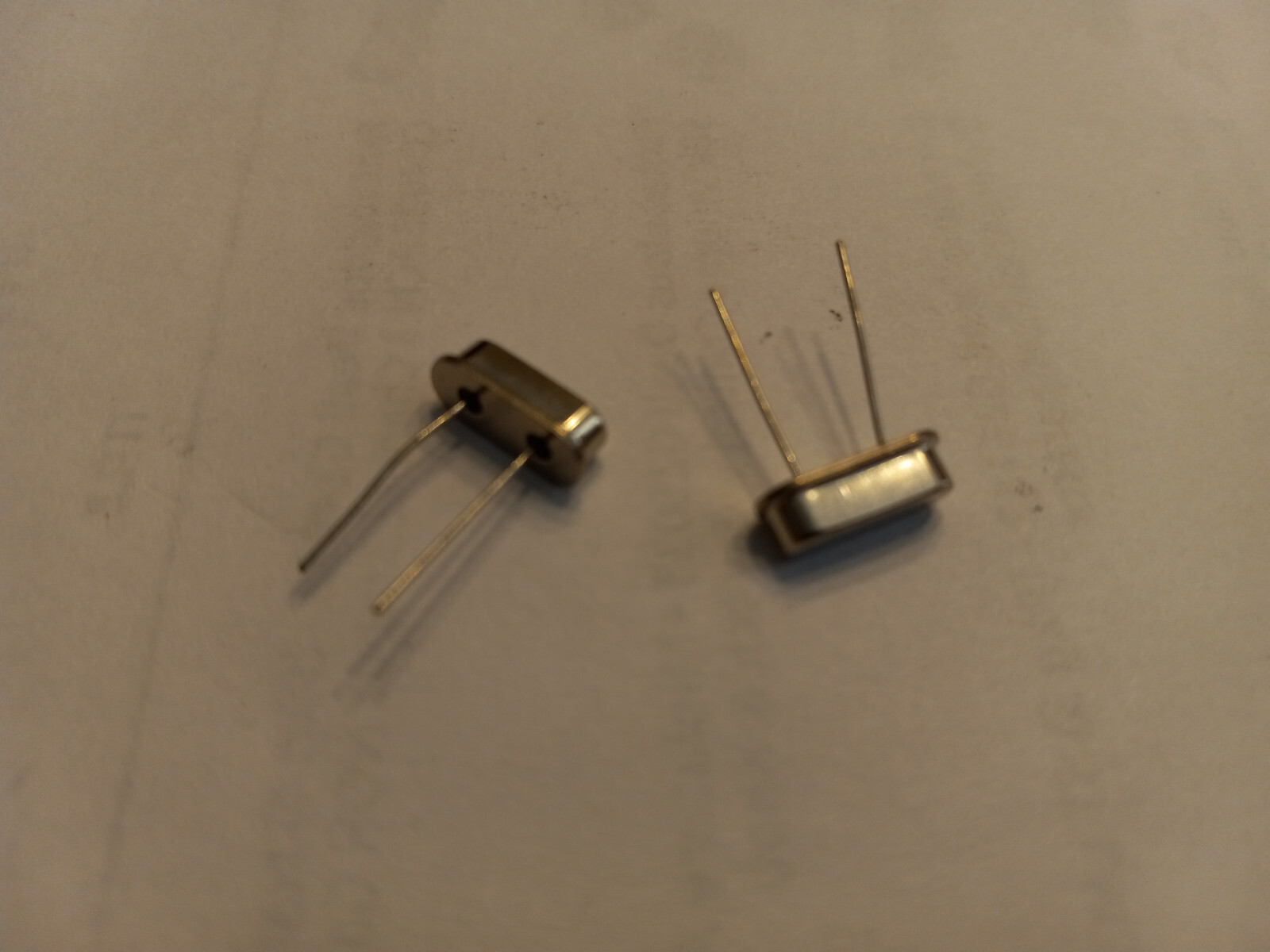 (Lot of 2) 12.000 MHz Crystal Wire Leads HC-49/S USA Seller