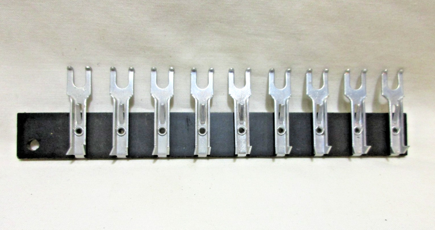 JONES Screw Terminal Blocks, «Y» Clips, 9 or 7 Poles, 9/16″ Centers, Fanning ..