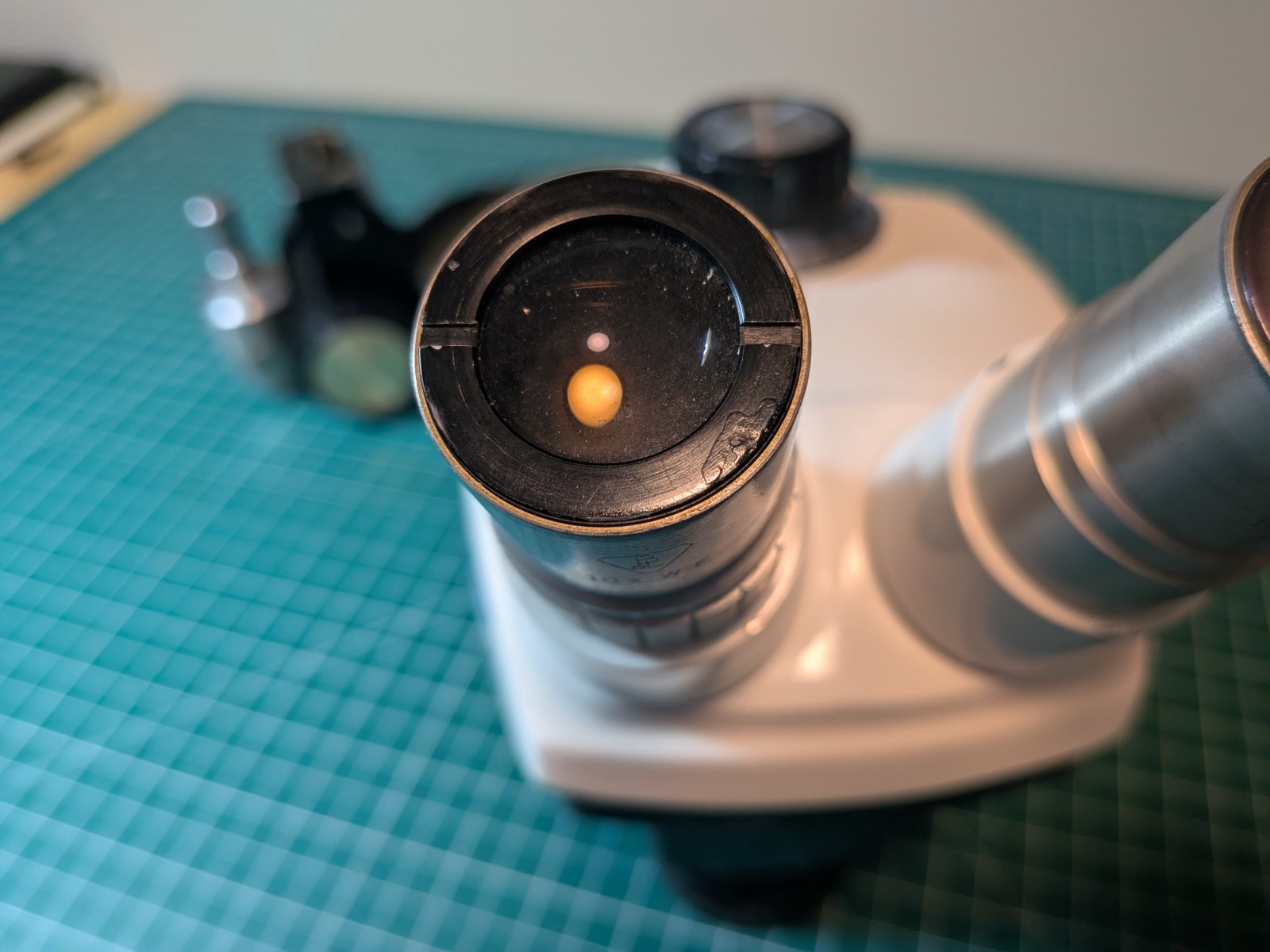 Bausch & Lomb StereoZoom 5 Microscope 0.8x-4.0x w/ 10X WF Eyepieces &Focus Mount