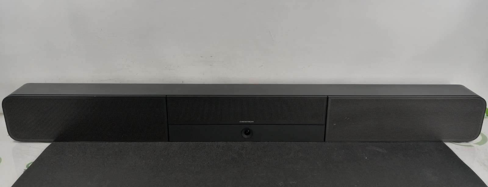 Crestron UC-SB1-CAM-FLEX UC Video Conference Smart 44″ Soundbar and Camera