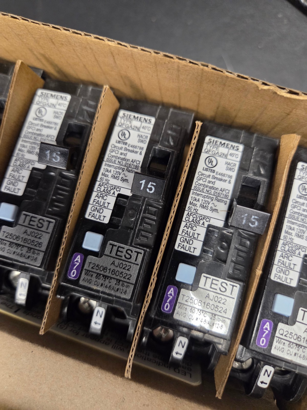 NEW – 10 PCS – Siemens Q115DFN 15A 120V AFCI/GFCI Breakers- FREE SHIPPING!