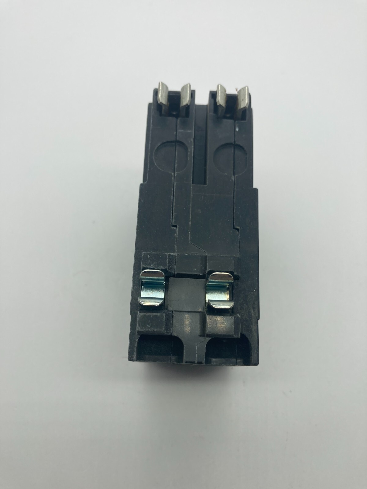 Square D QO2110VH 22K 2 Pole 110 Amp 120 240V AC QO Plug In Main Circuit Breaker