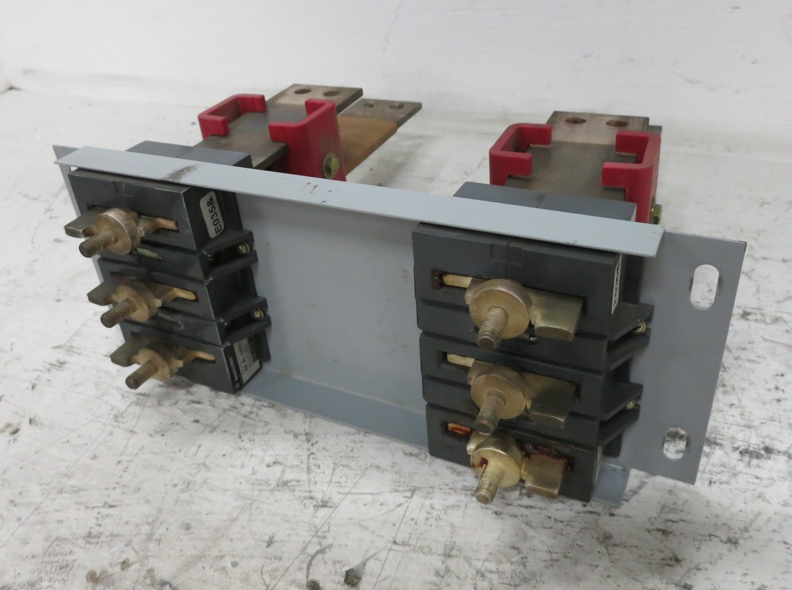 GE SGPC1 Spectra Plug-In Mounting Base SMP3 Plate for SG600 RMS 600A 600 Amp SLS