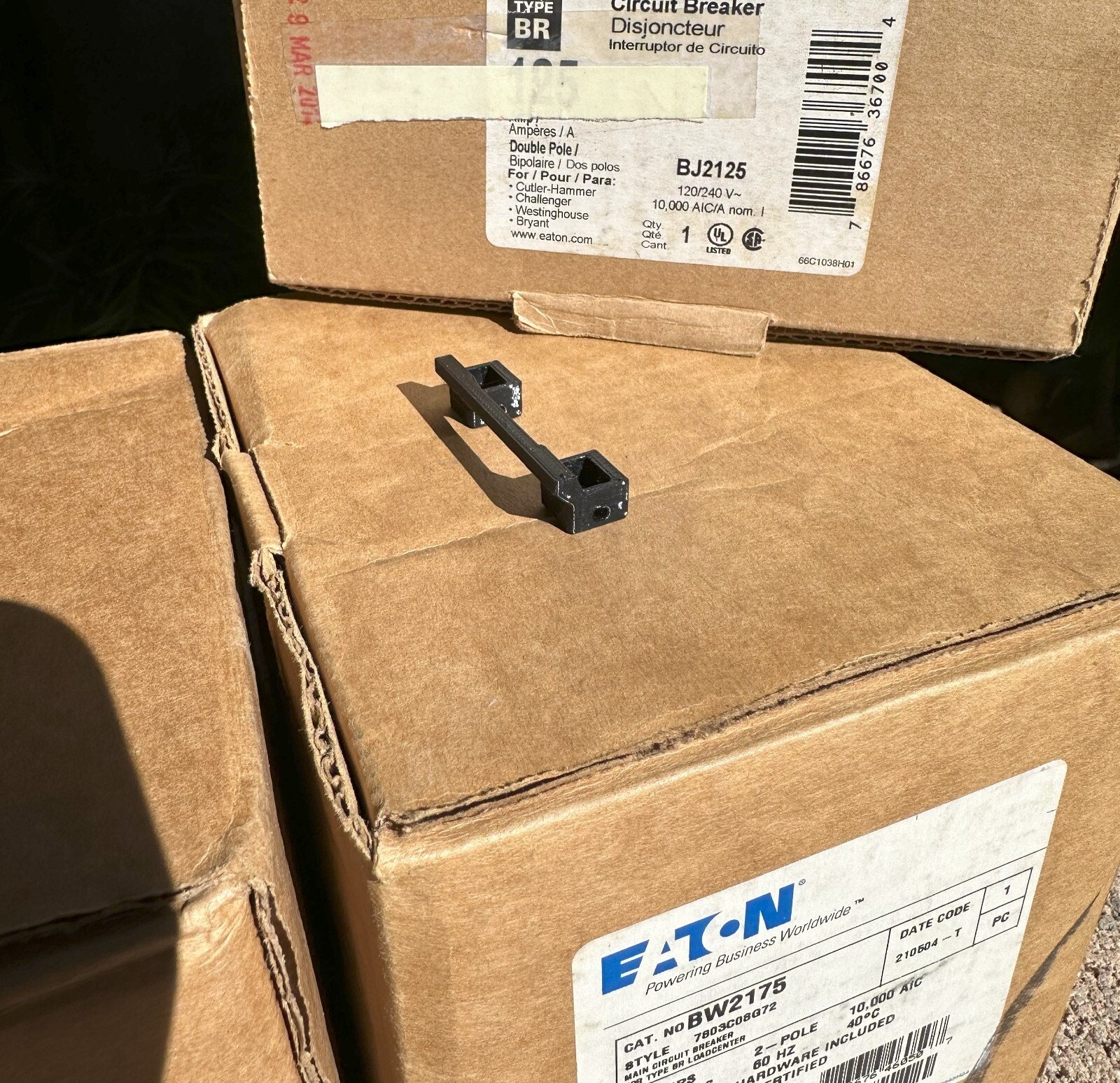 Eaton Quad Outside Handle Tie Handletie Common Trip BR BQ THOW ( 10 Pack )