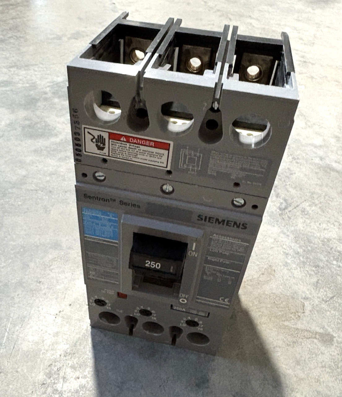Siemens FXD63B250 Molded Case Circuit Breaker 250A, 3 Phases, 600V *NEW* (READ)
