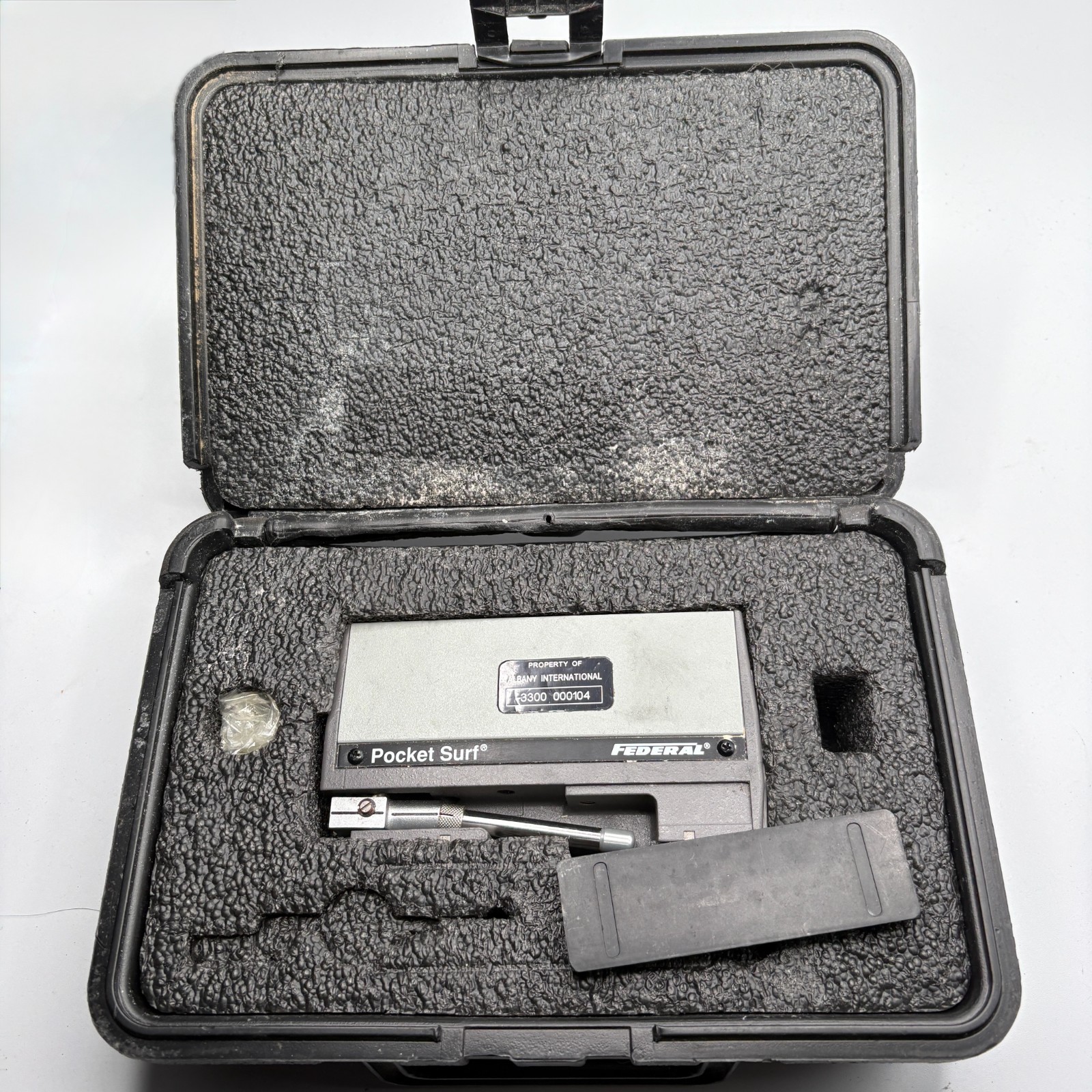 Mahr Federal Pocket Surf III Surface Roughness Gauge with Case
