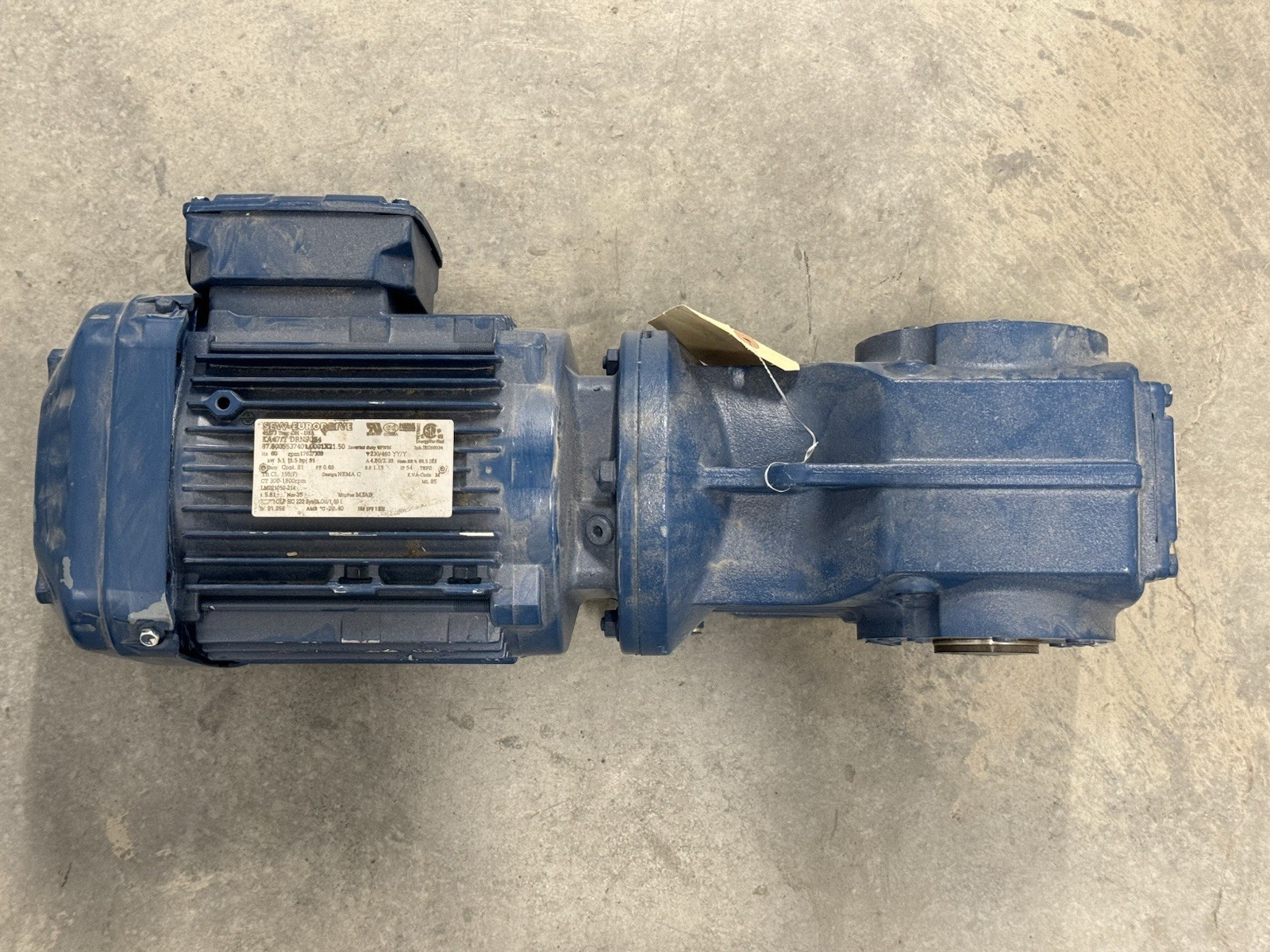 NEW SEW-EURODRIVE KA47/T DRN90S4 GEARMOTOR 1.5HP 5.81:1