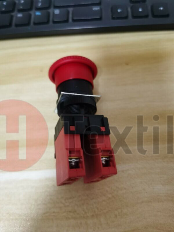 1X A22E-M-02 A22EM02 Pushbutton Switch Red BUTTON