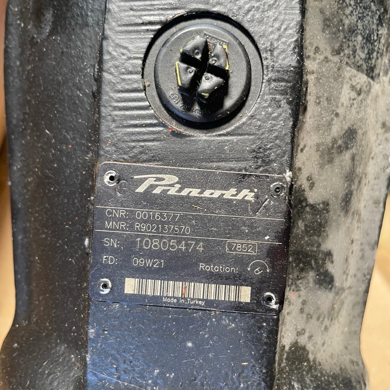 Rexroth A2FM125/61W-VAB100 Axial Piston Motor R902137570 Prinoth 0016377 Hydraulic