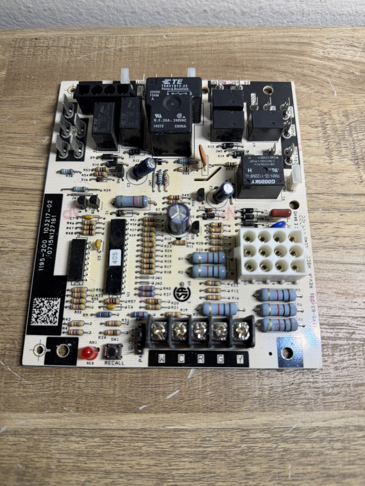 1195-200 Furnace Fan Control Circuit Board Tested & Working 103217-02