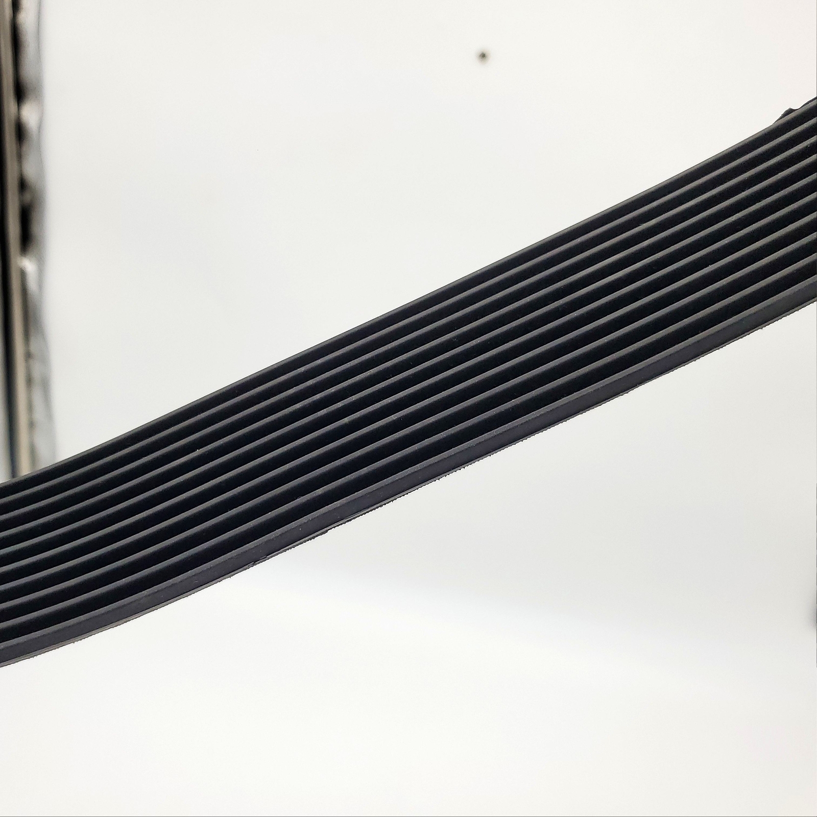 Pix 375L10 Poly Rib Belt 1.88″ Width 37.5″ Length 10 Rib Serpentine V-Belt