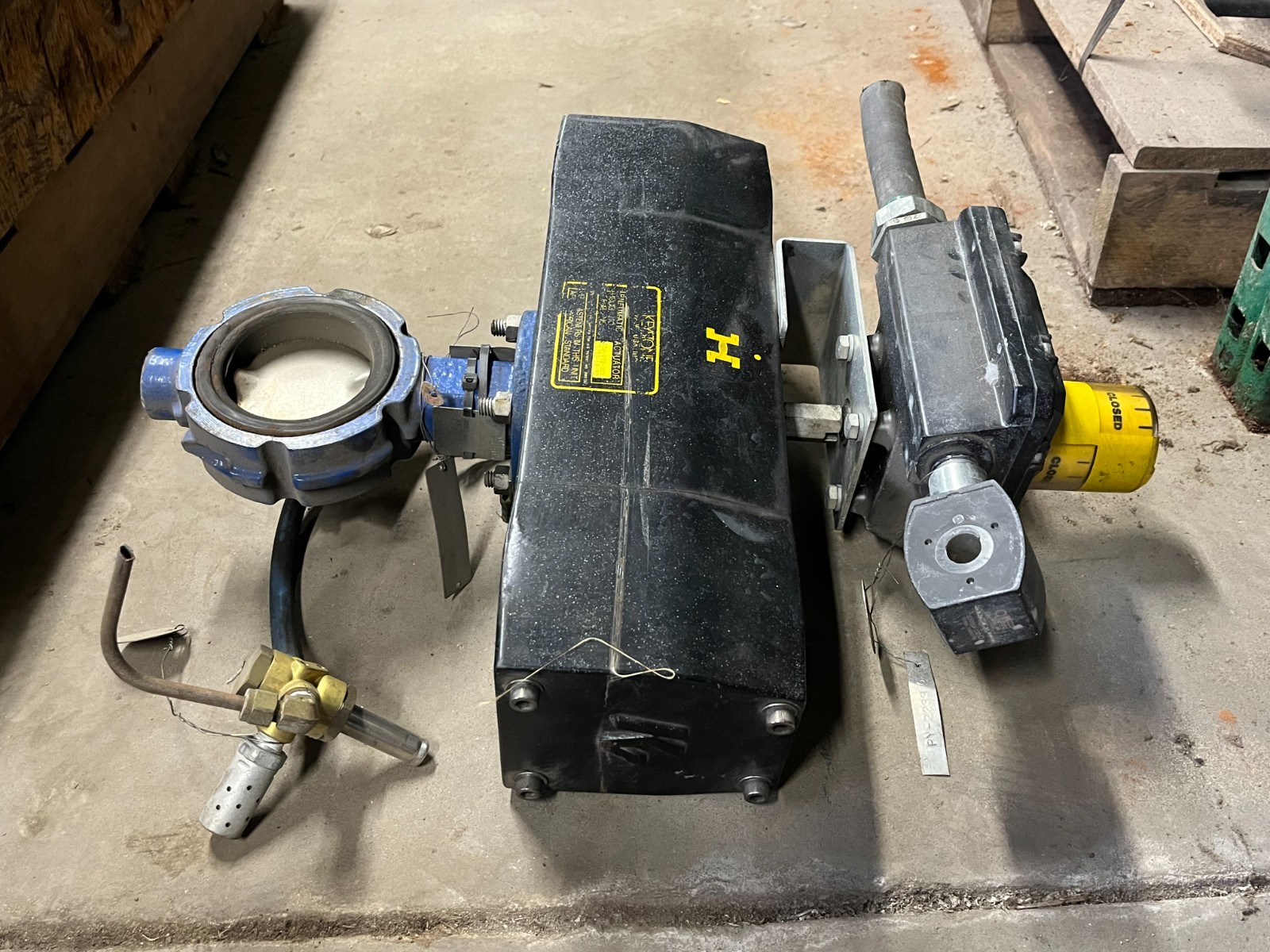 KEYSTONE 020-790-301 PNEUMATIC ACTUATOR WITH WESTLOCK MONITOR 4040